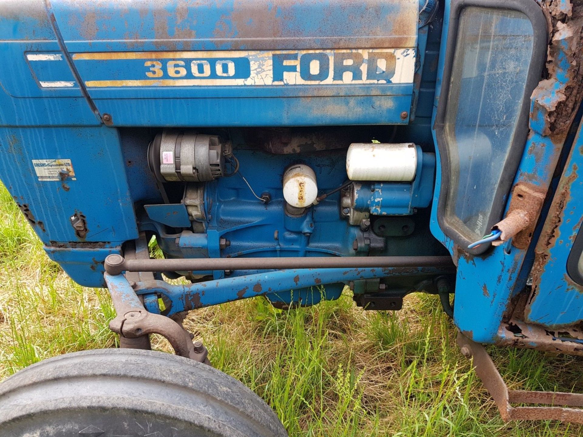Ford 3600 Tractor - Image 4 of 12