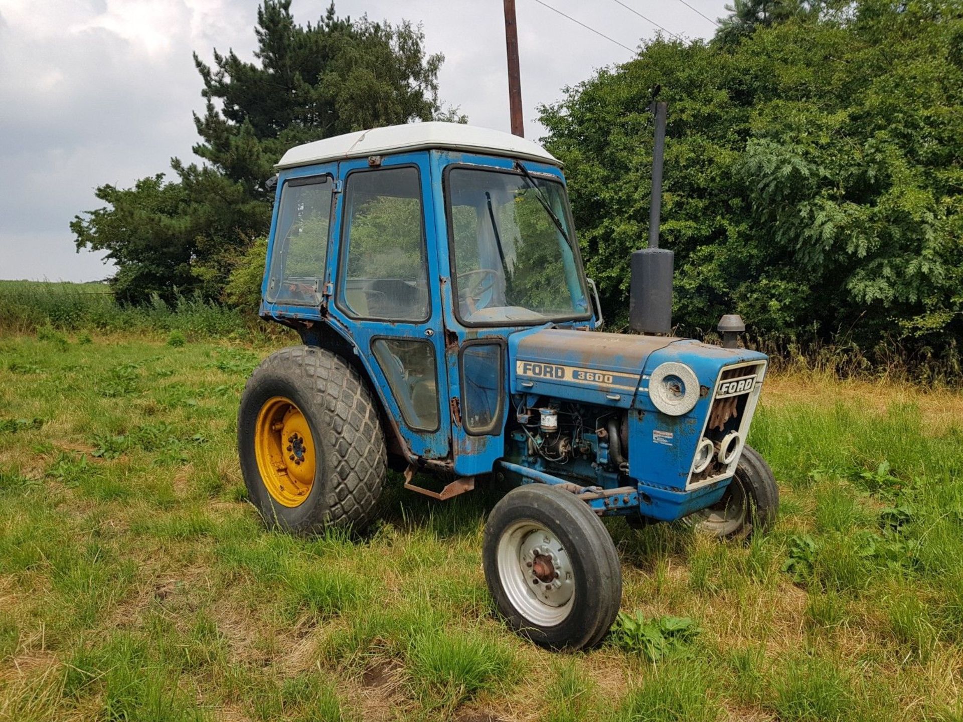 Ford 3600 Tractor - Image 3 of 12