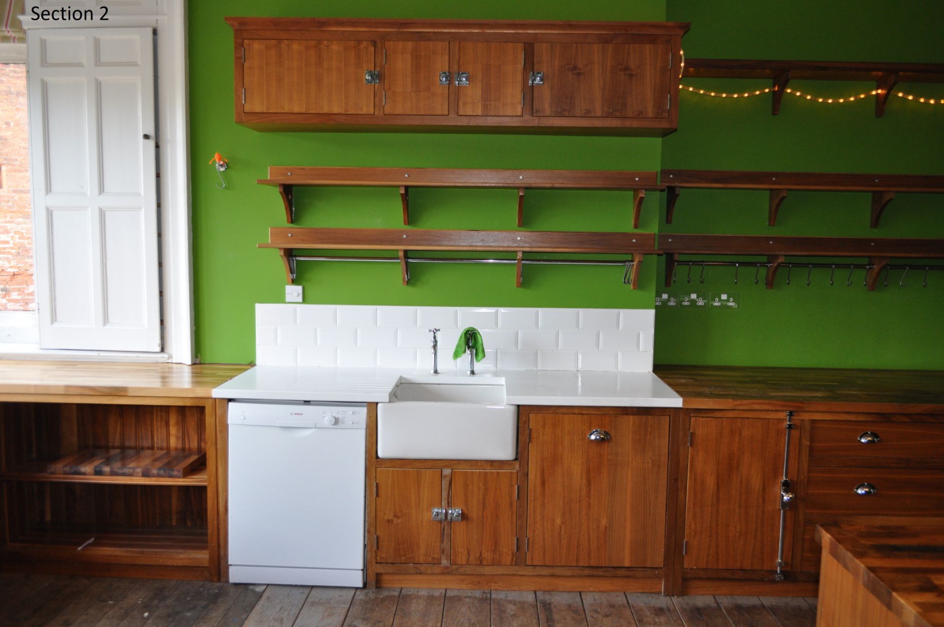 Bespoke Stunning Solid Wood Kitchen - Image 10 of 17