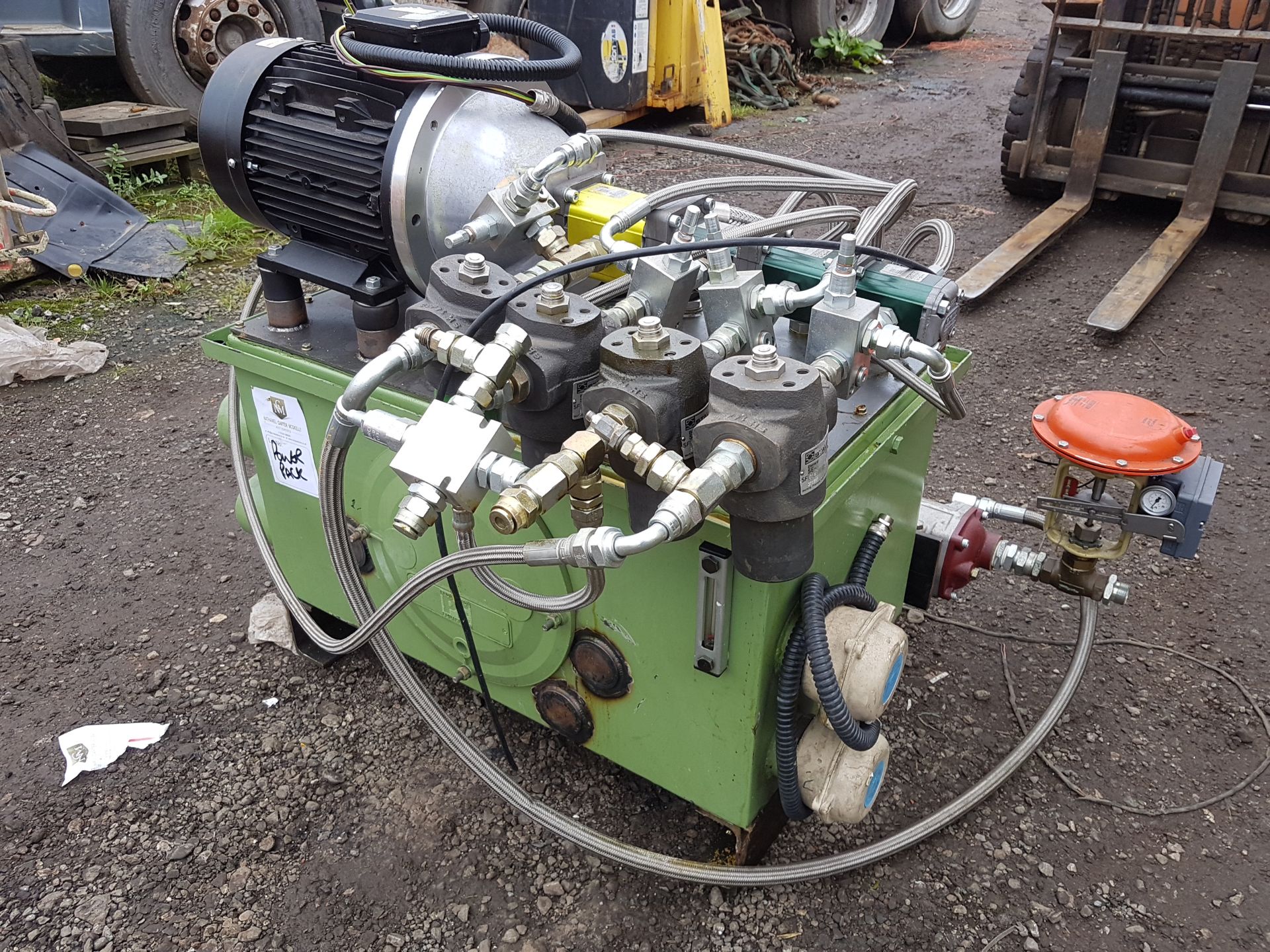 Hydraulic Power Pack with Large reservoir and cooling Jacket fitted - Image 2 of 11