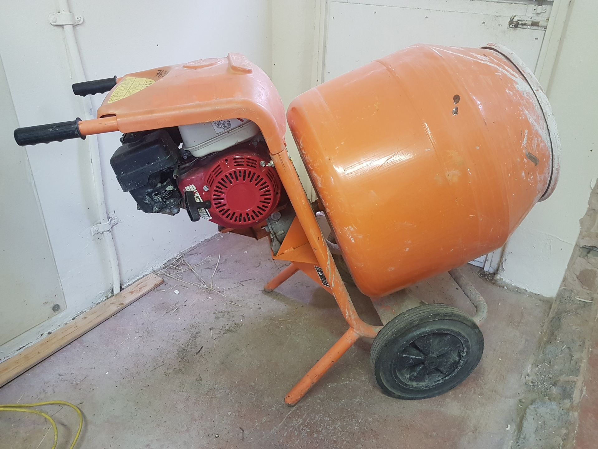 Belle Mini Mix with Honda Powered Engine - Tested/In Working Order - Image 2 of 3