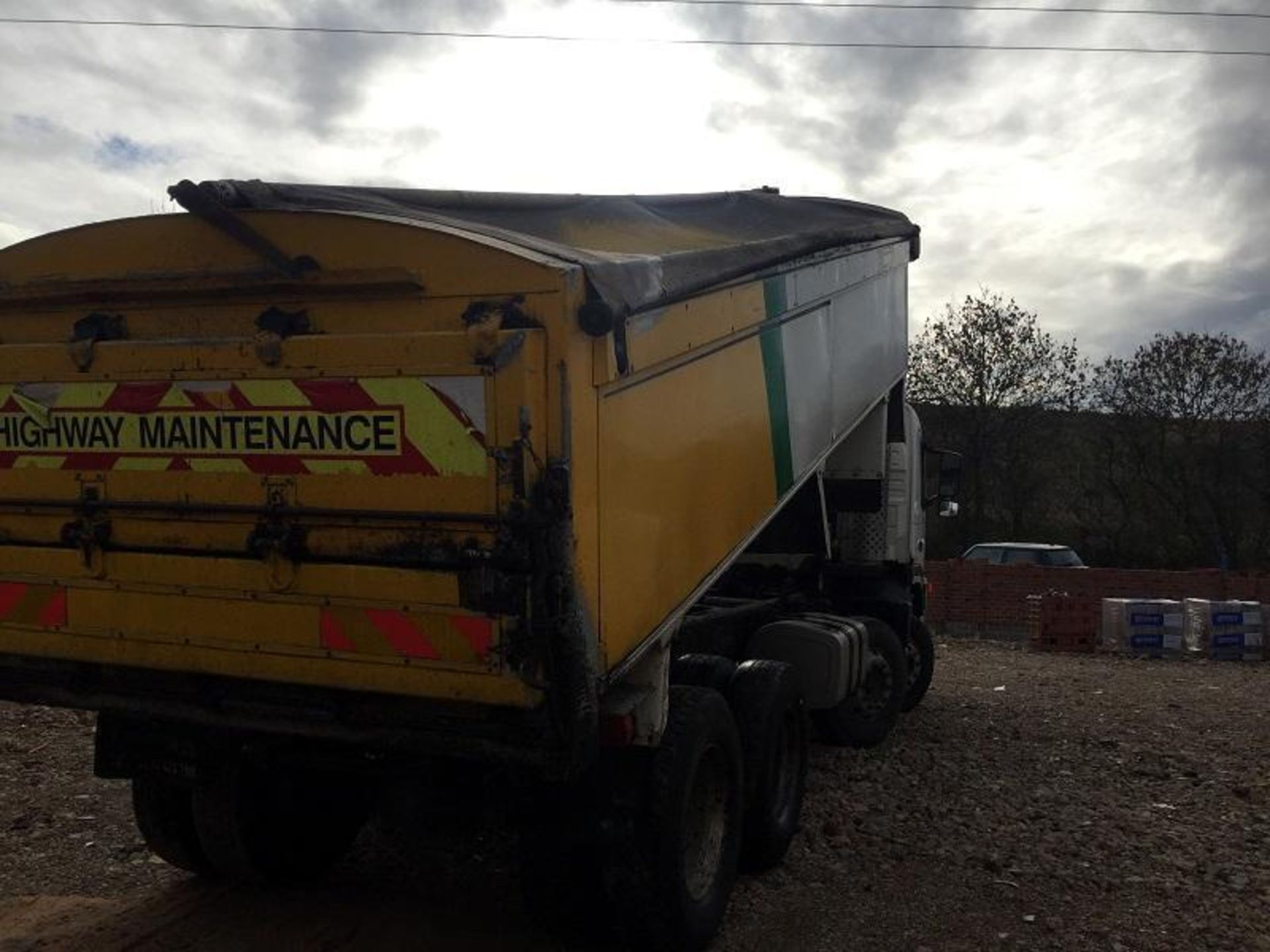 Volvo FM 12 Aluminium Tipper Body Fitted - Image 6 of 12