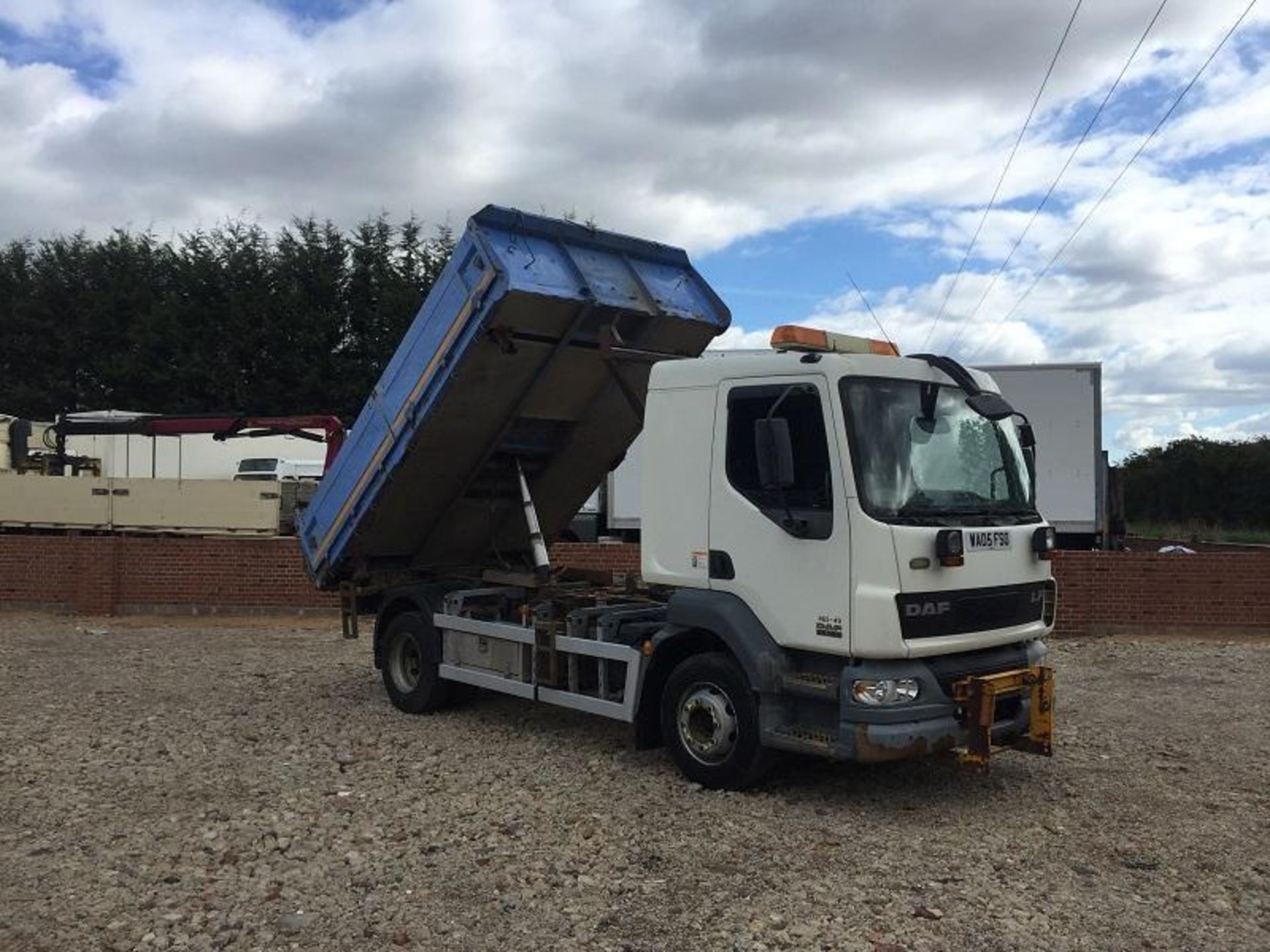 DAF Trucks FA LF55.180 3 Way Tipper Insulated Body