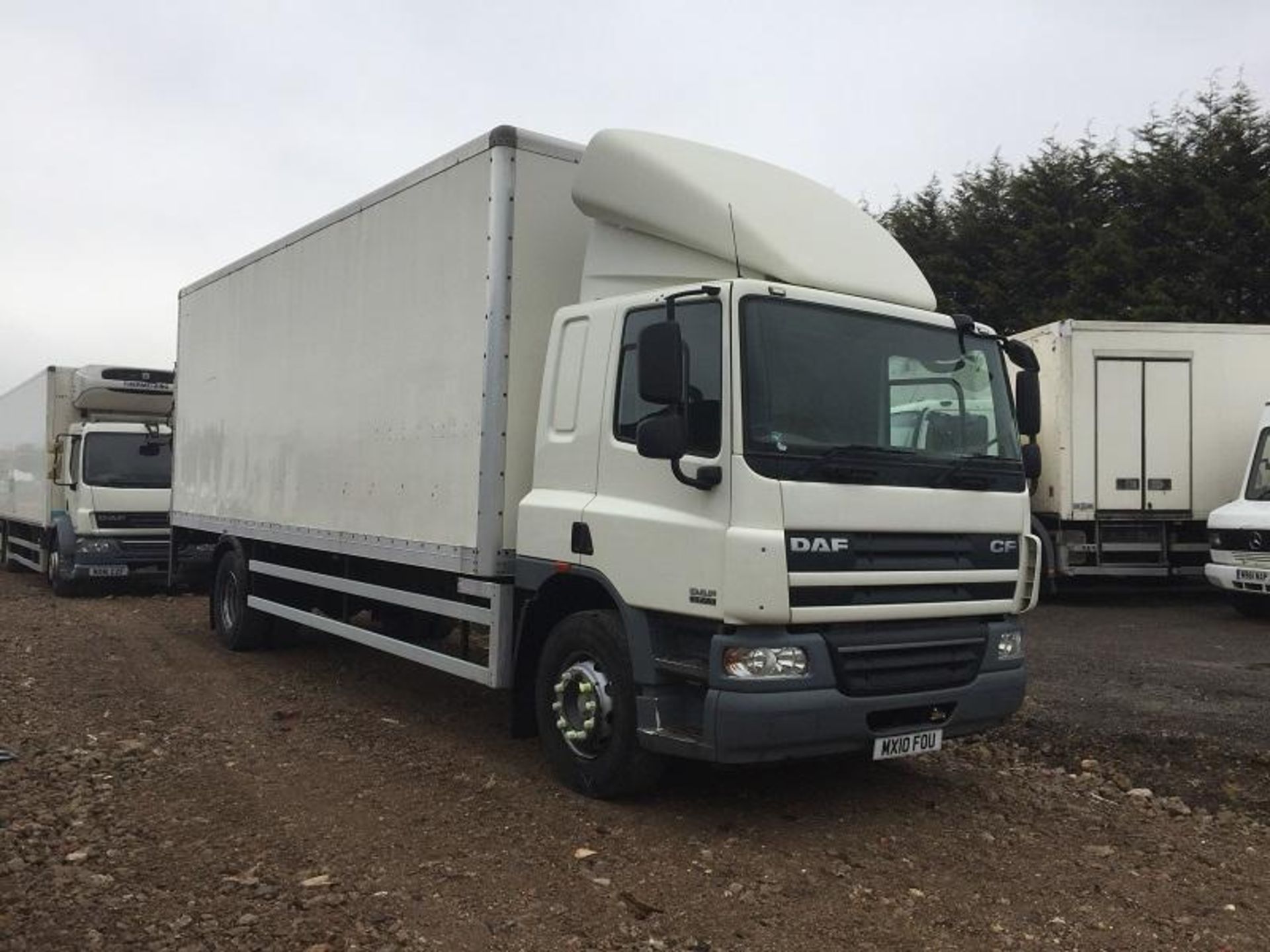 DAF Trucks CF65-220 Glassbox Body With Tail Lift