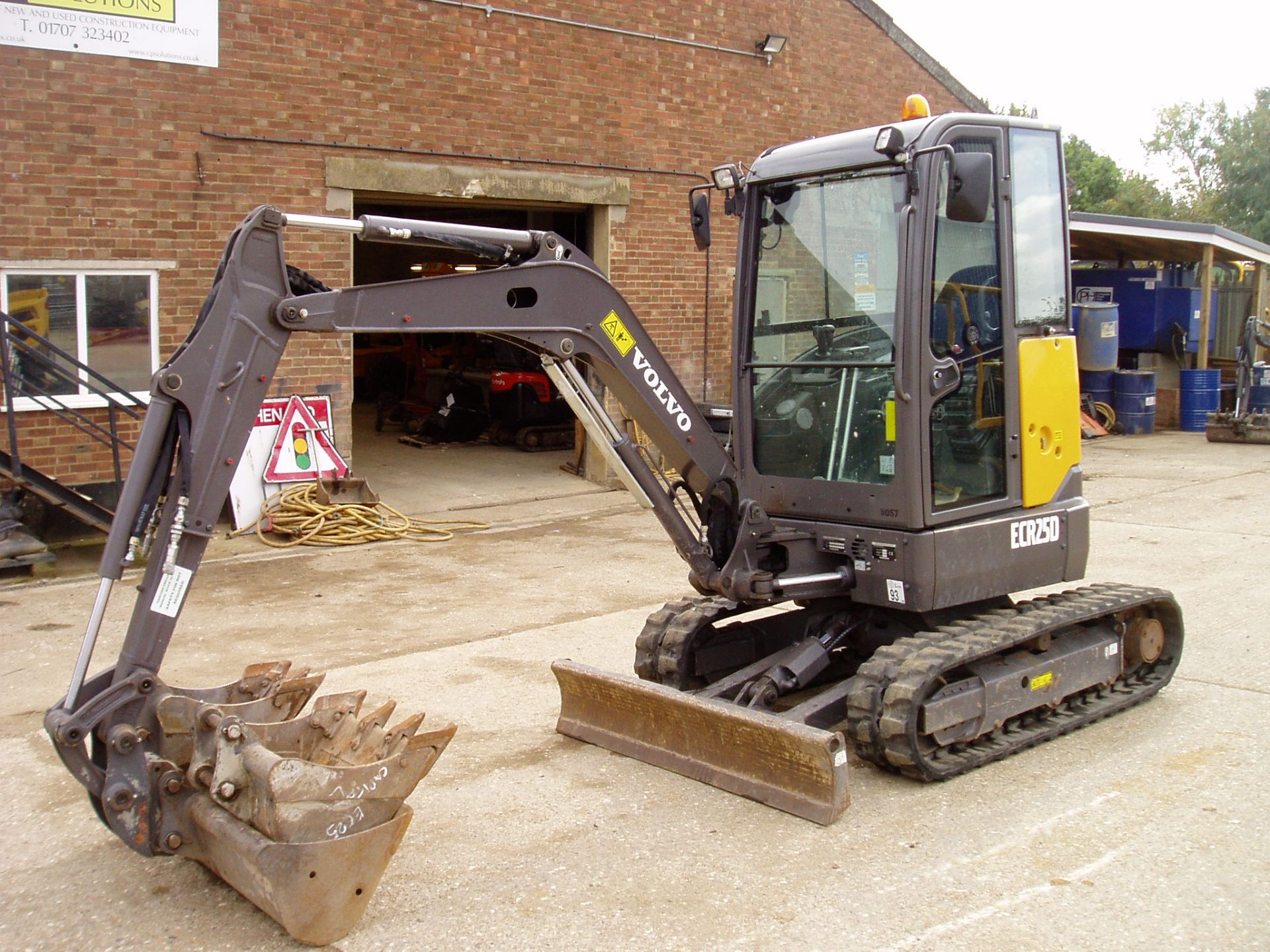 Volvo ECR25D 2490Kgs Reduced Tail Swing Mini Excavator (SOL01477) - Bild 9 aus 20