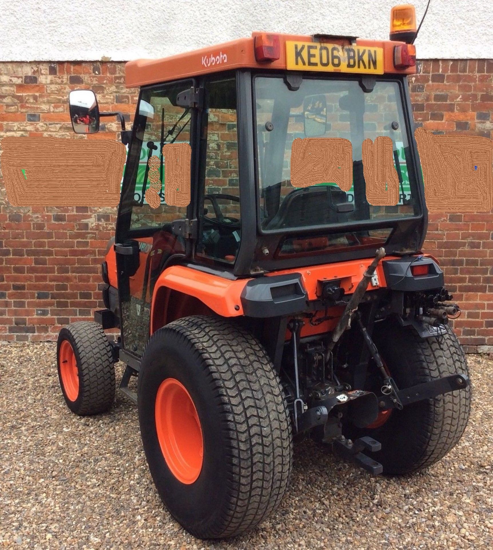 Kubota STV 36 Compact Tractor 4x4 36 Hp Hydrostatic Loader Grass Tyres (441) - Image 6 of 11