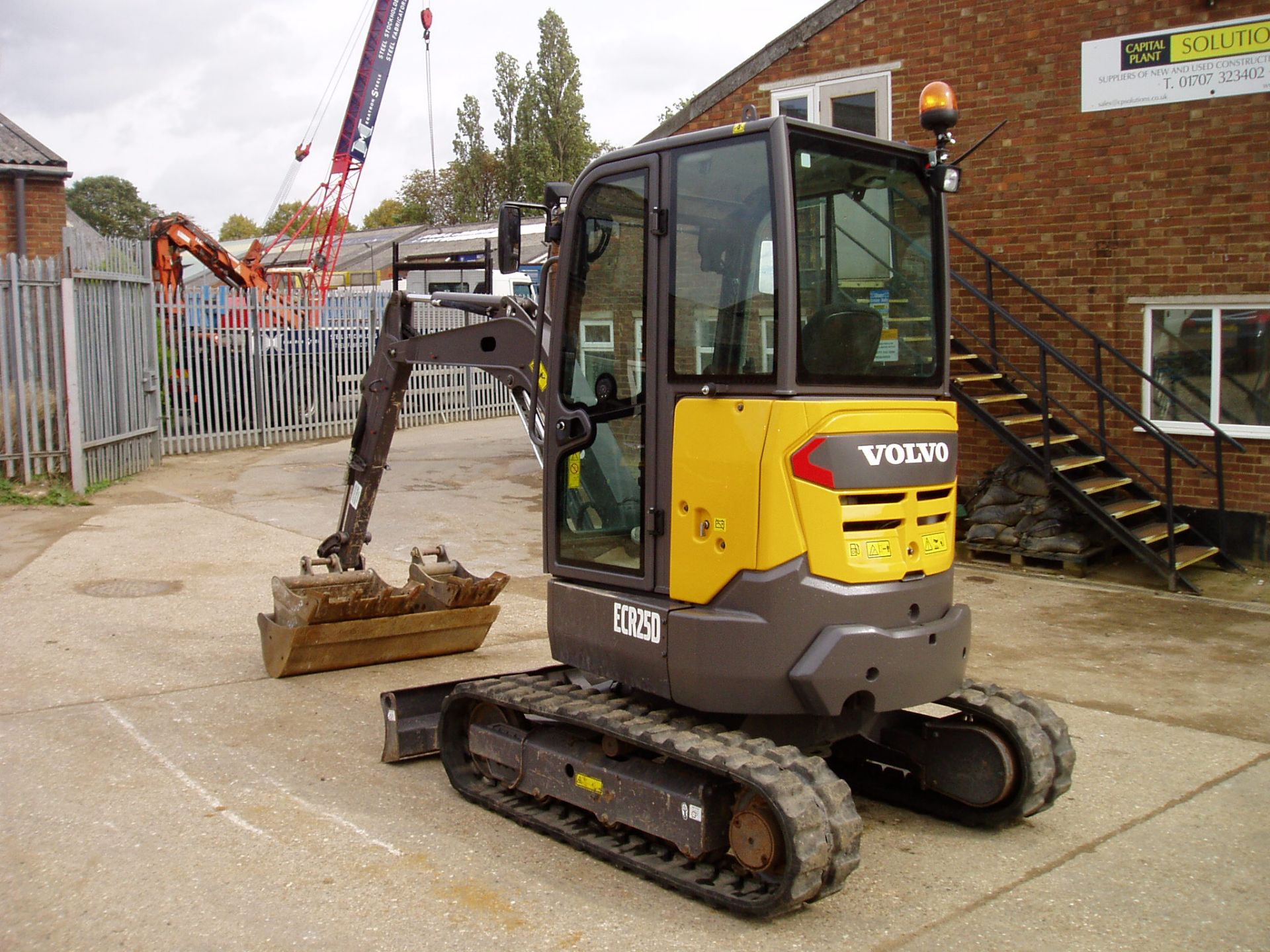 Volvo ECR25D 2490Kgs Reduced Tail Swing Mini Excavator (SOL01477) - Bild 14 aus 20