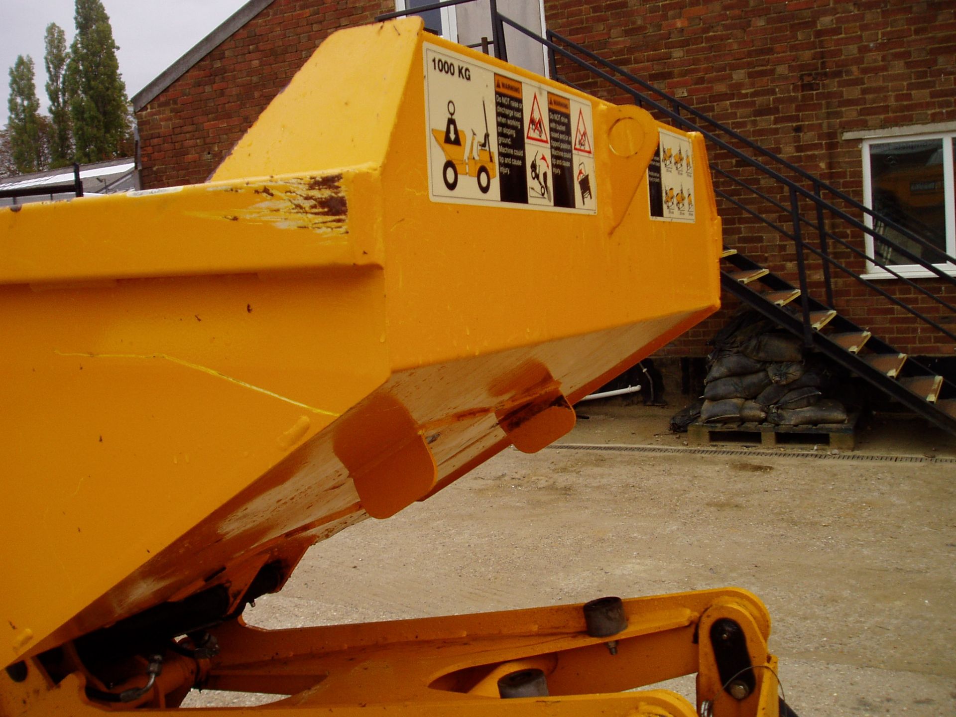 Thwaites 1 Ton High Discharge Dumper (SOL 05414) - Image 10 of 24