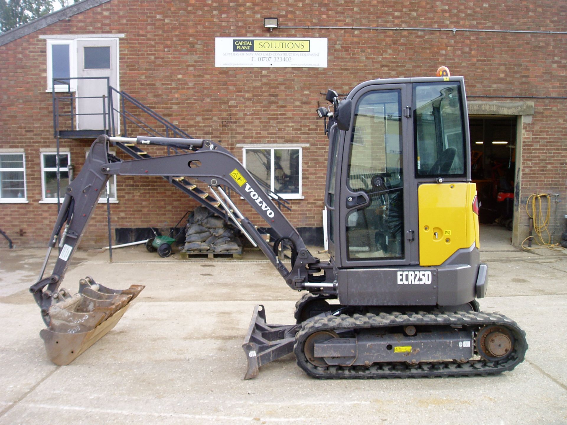 Volvo ECR25D 2490Kgs Reduced Tail Swing Mini Excavator (SOL01477) - Bild 5 aus 20