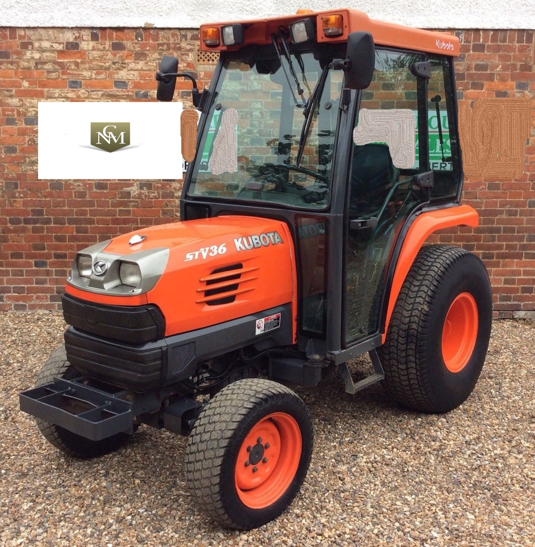 Kubota STV 36 Compact Tractor 4x4 36 Hp Hydrostatic Loader Grass Tyres (441) - Image 4 of 11