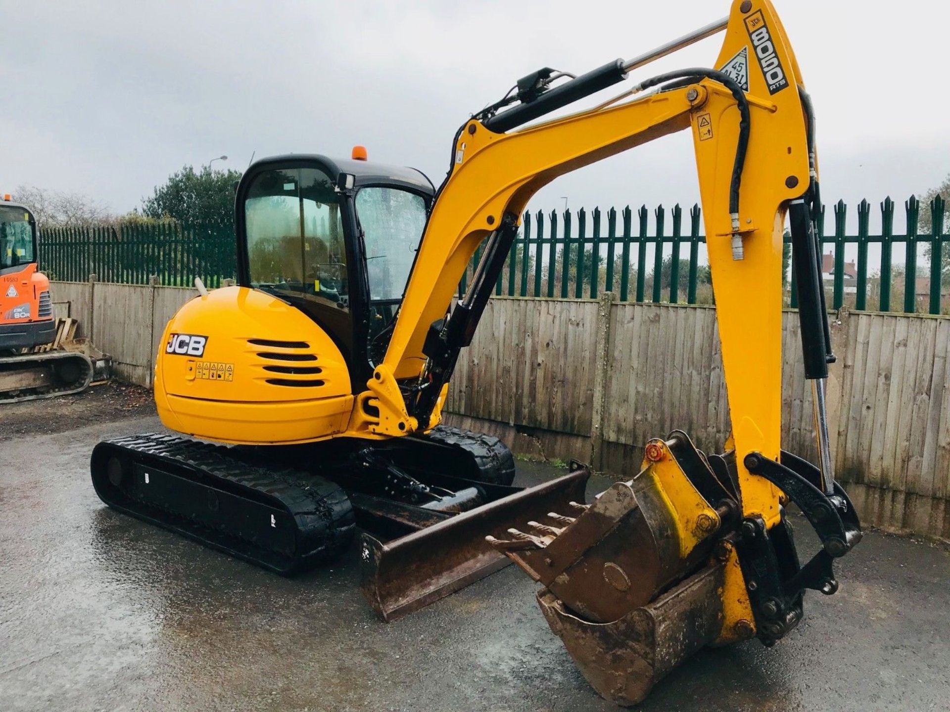 JCB 8050 RTS Digger / Excavator (2015) - Image 3 of 12