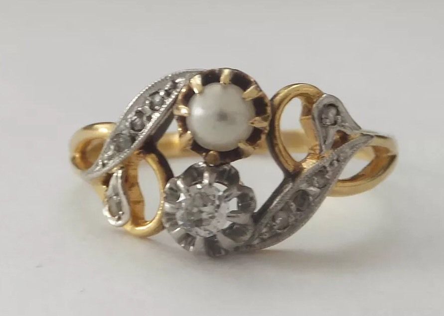 18ct Gold Antique Diamond Platinum Pearl Ring