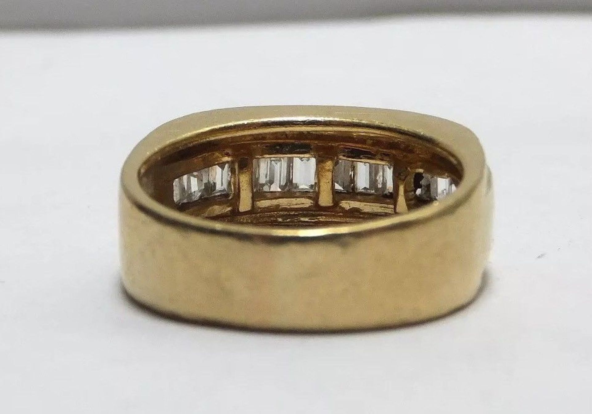 Baguette Diamond 18ct Gold Ring - Image 5 of 6