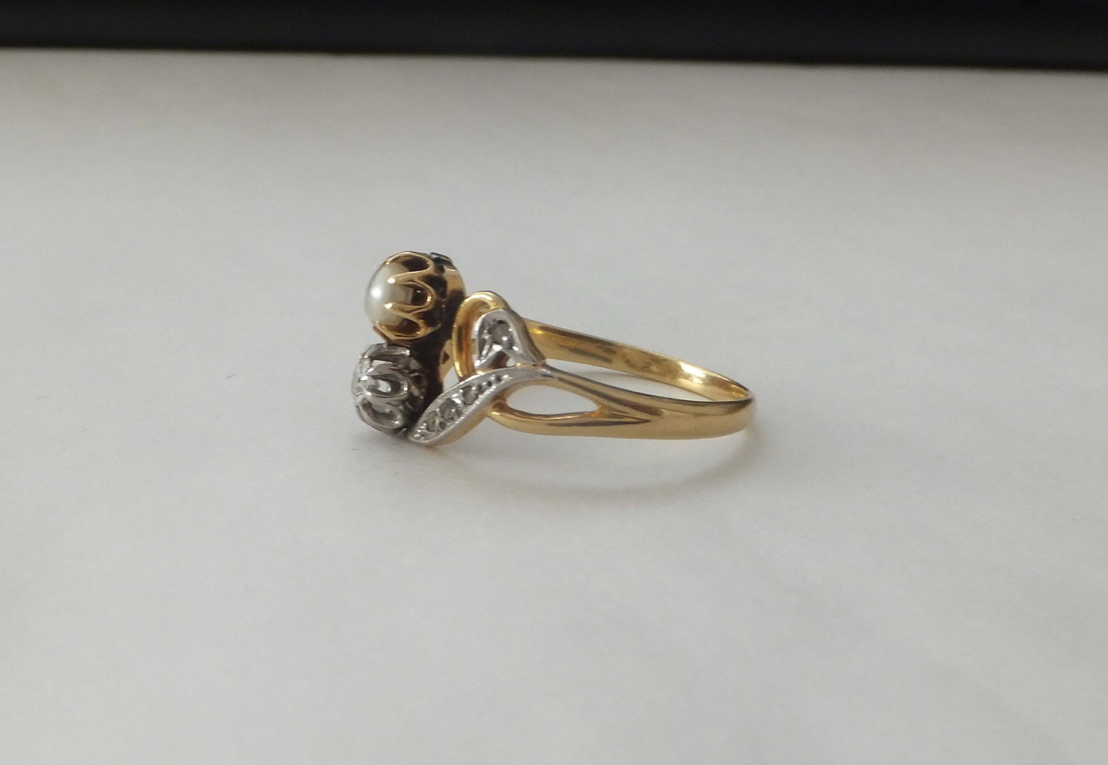 18ct Gold Antique Diamond Platinum Pearl Ring - Image 3 of 5