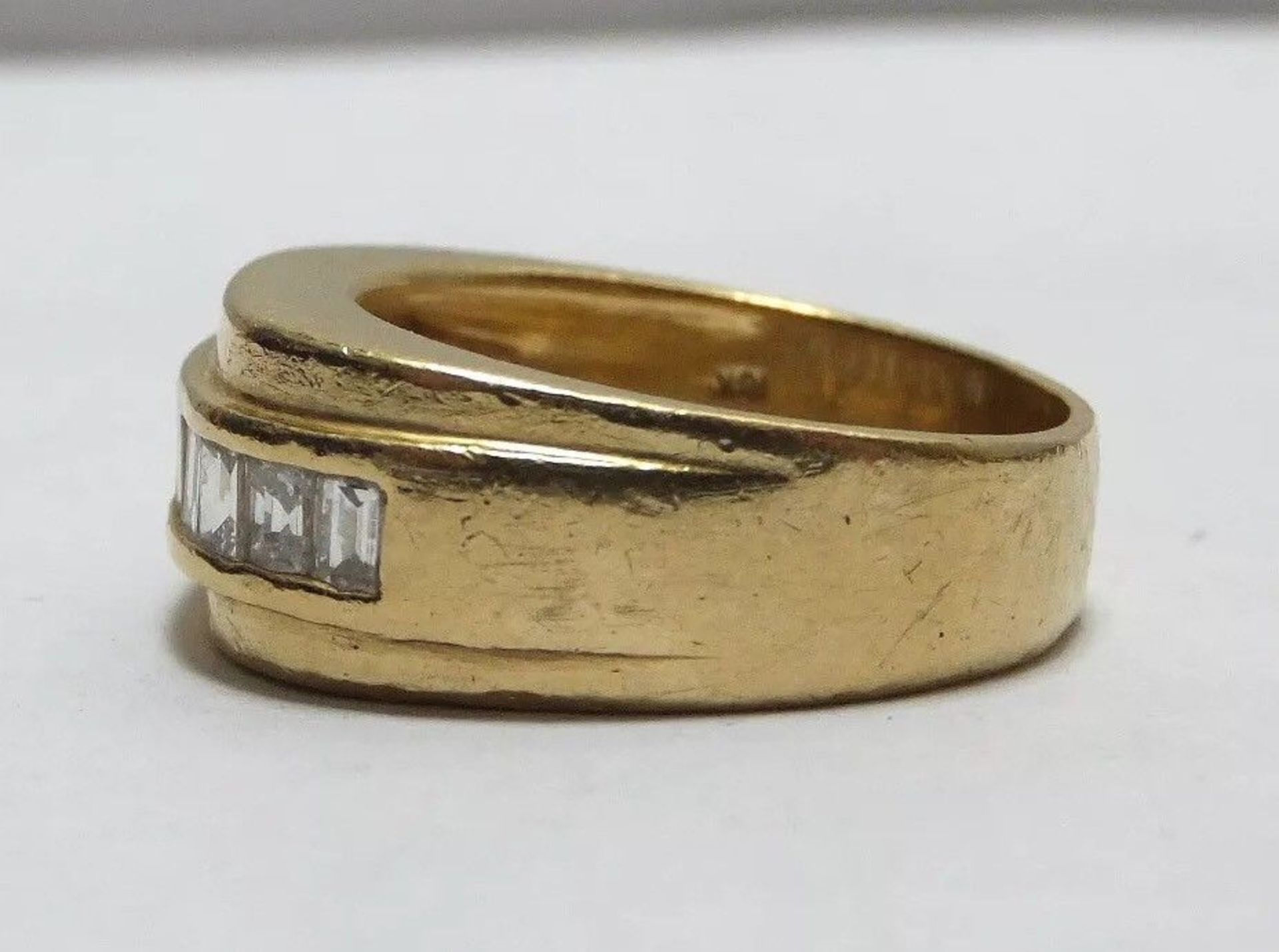 Baguette Diamond 18ct Gold Ring - Image 6 of 6