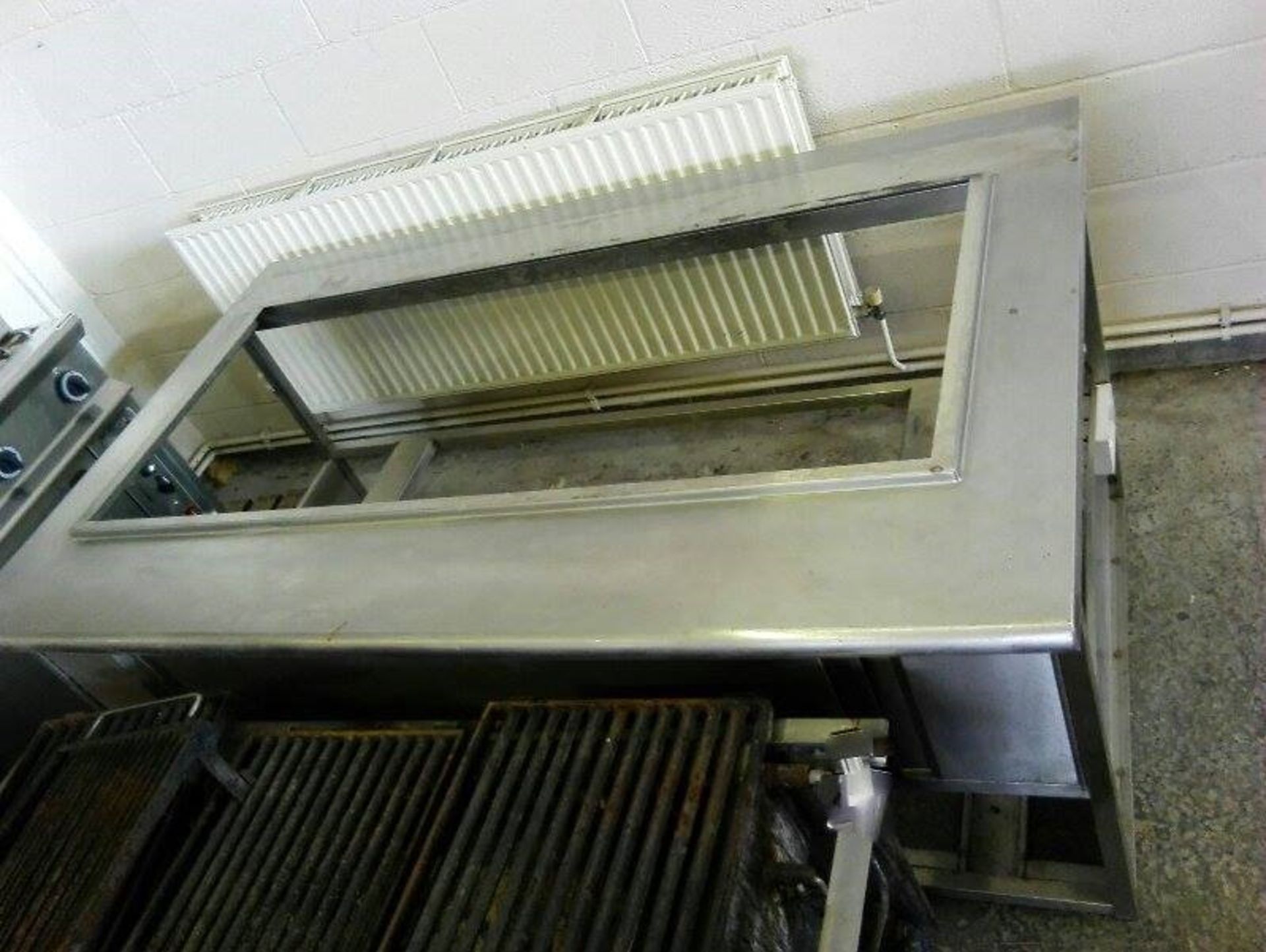 Robatta Large BBQ Grill & Stand - NO RESERVE