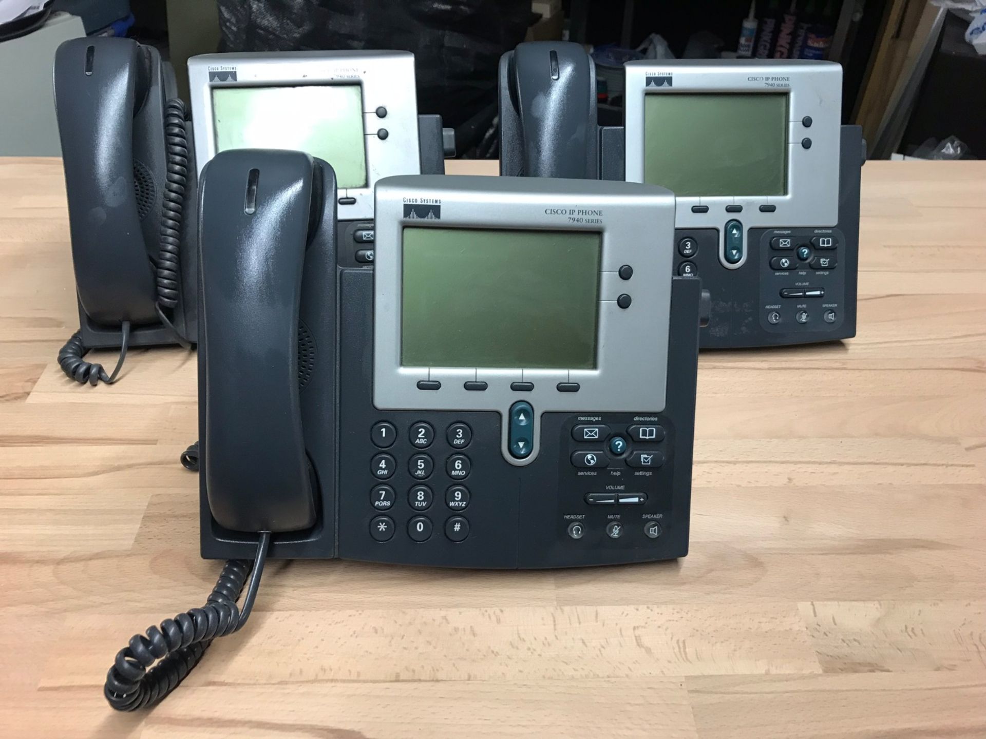 Cisco IP 7940 Business Phones x 3 - NO RESERVE