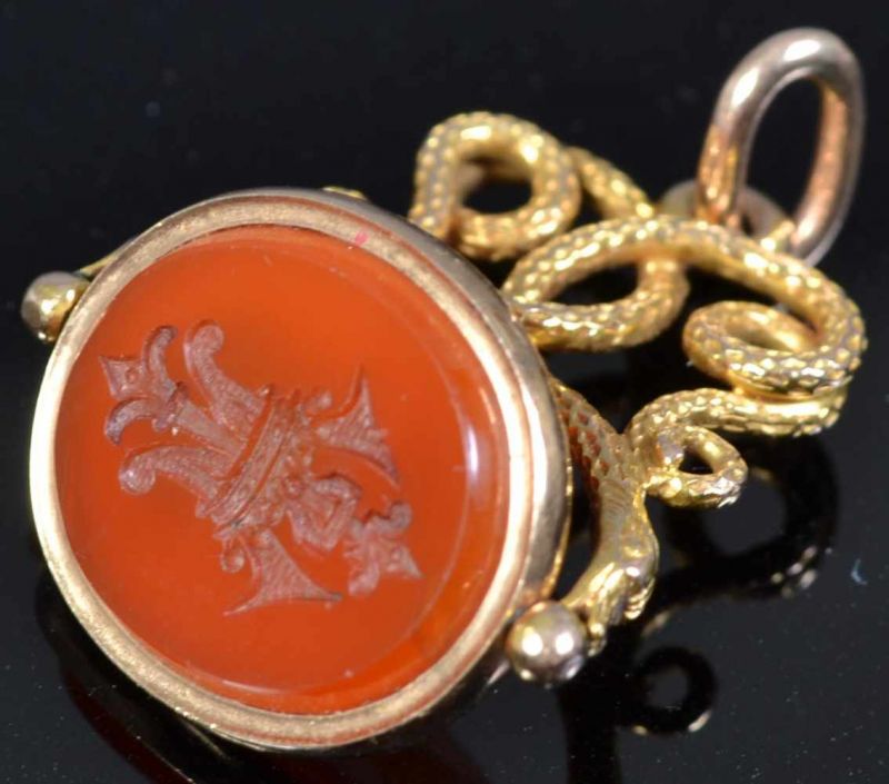 Feiner Chatelaine-Kettenanhänger, Petschaft mit graviertem Wappen aus dem Besitz des Grafen von - Image 2 of 6