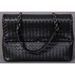 Größere "BOTTEGA VENETA - Handtasche, schwarz, aus softem Nappaleder im Flechtlook, sehr guter (