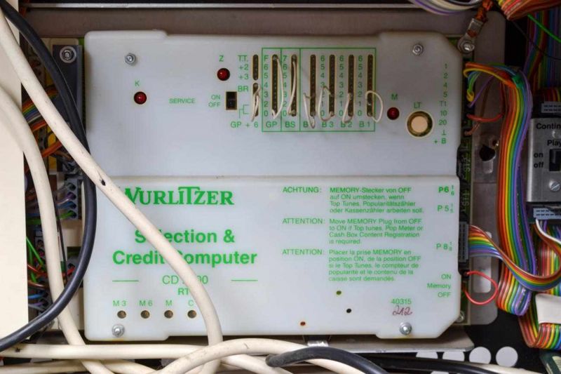 "WURLITZER JUKE BOX" Model: "One More Time - 1015-CD, Design Paul Fuller" - für 50 CD´s, um 1990. - Image 15 of 30
