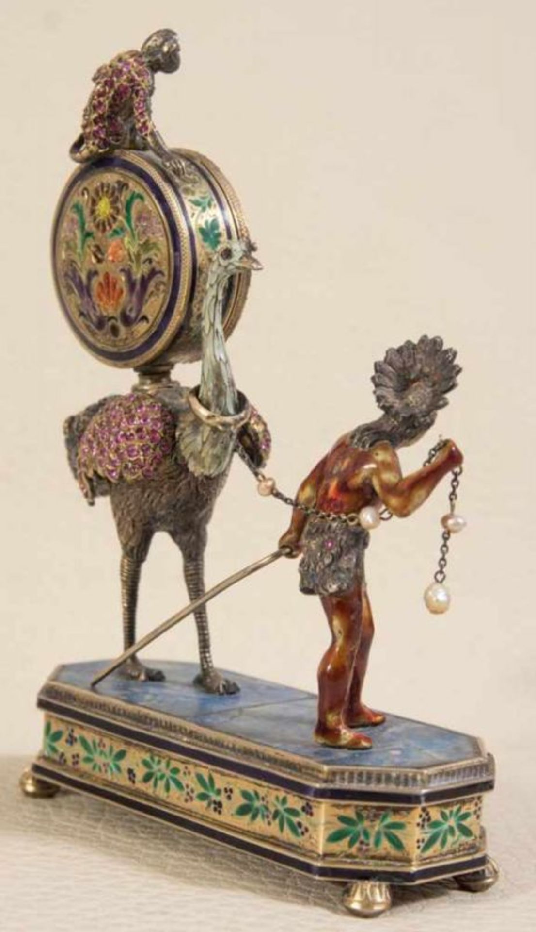 Höchst seltene Wiener Figurenuhr "en miniature" um 1860/80. Vergoldetes Bronzegehäuse reich mit - Image 2 of 11