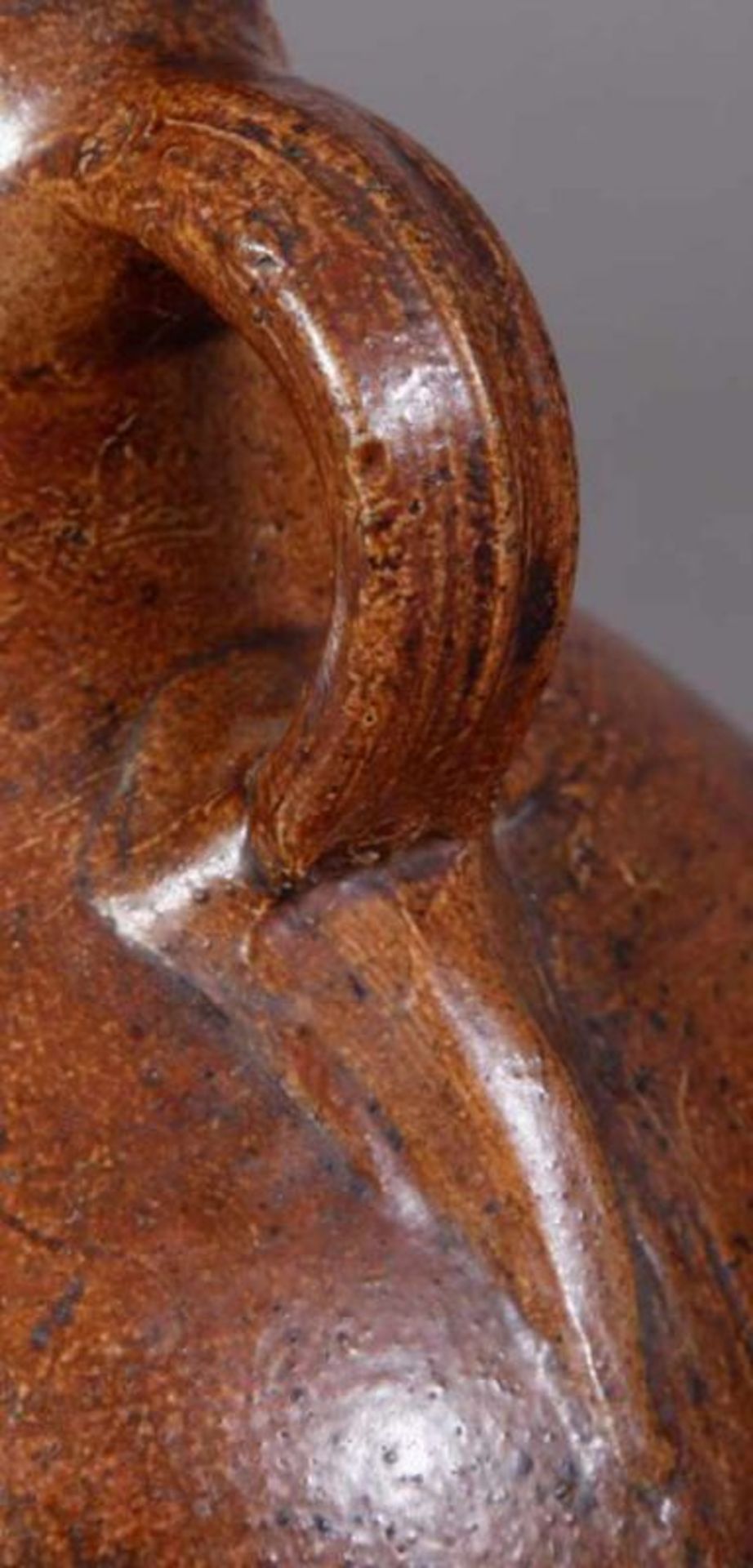 Antiker BARTMANN-KRUG, 18. Jhd., braunes salzglasiertes Steinzeug, Höhe 21 cm, Durchmesser 15 cm. - Image 5 of 6