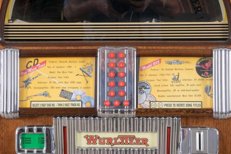 "WURLITZER JUKE BOX" Model: "One More Time - 1015-CD, Design Paul Fuller" - für 50 CD´s, um 1990. - Image 13 of 30