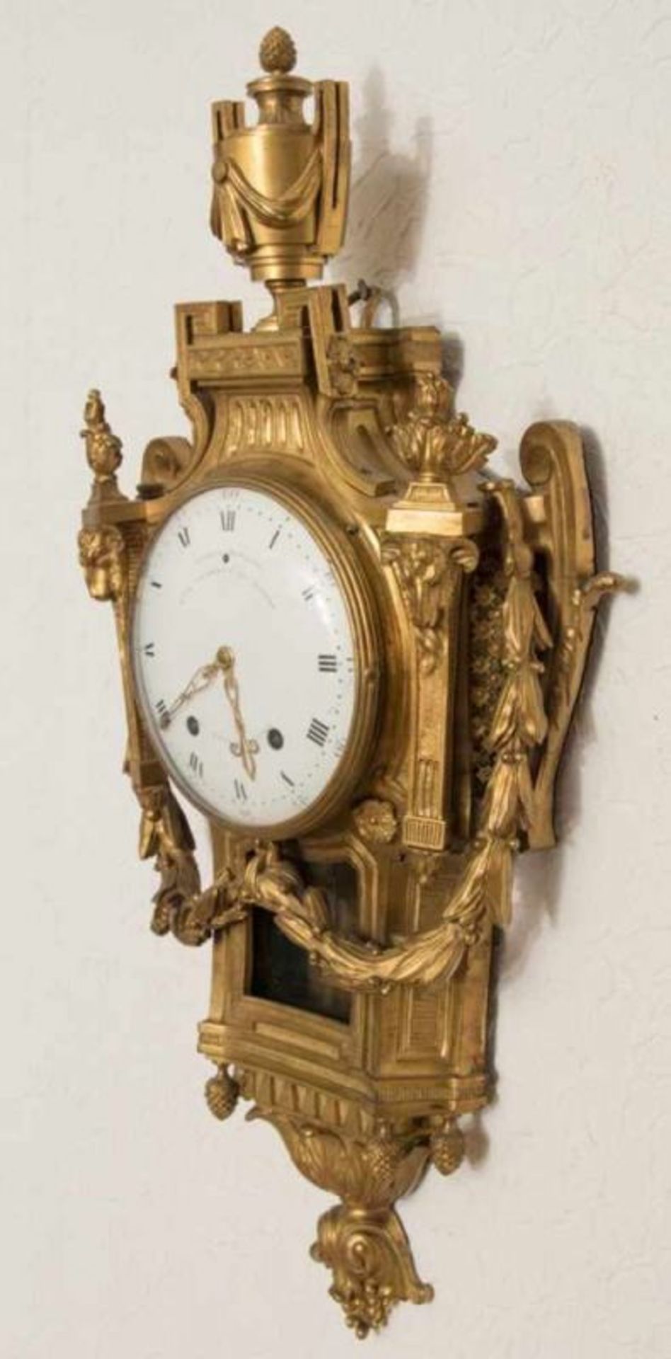 Grosse Carteluhr des CHARLES BERTRAND (meister 1789), Paris um 1780/90, vergoldetes Bronzegehäuse - Image 8 of 10