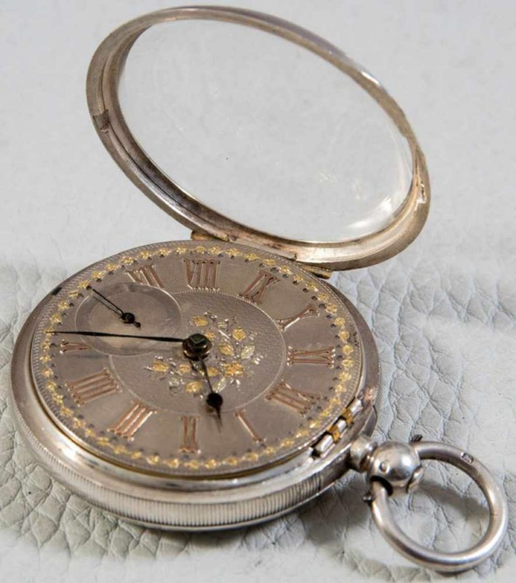 Englische Herrentaschenuhr mit Schlüsselaufzug, Gehäuse in 925er Sterlingsilber, Werksplatine bez. - Bild 2 aus 6