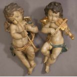 "Paar musizierender Engel" - Oberammergauer Schnitzkunst. Der "Flötende" mit Blattsilberauflagen -