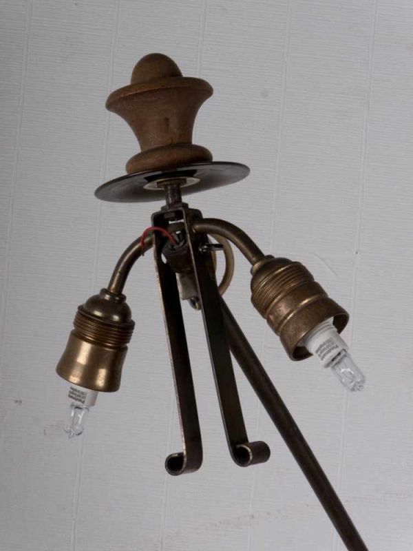 Stehlampe, Eiche, Berchtesgadener Schnitzarbeit, um 1900/20. Höhe ca. 187 cm, Elektrifizierung - Image 2 of 6