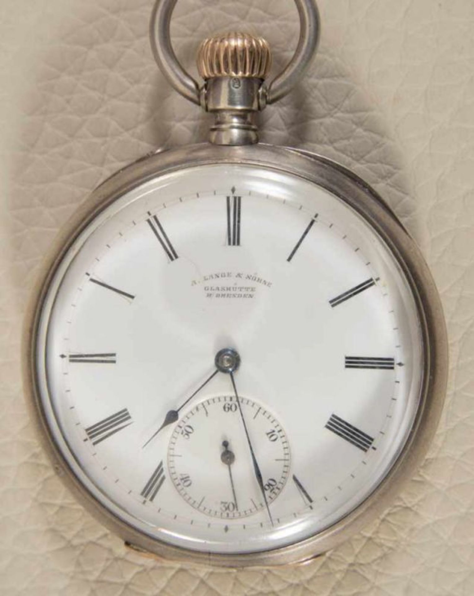 "A. LANGE & SÖHNE GLASHÜTTE B. DRESDEN". - Halbsavonette Herrentaschenuhr, Gehäuse in 800er