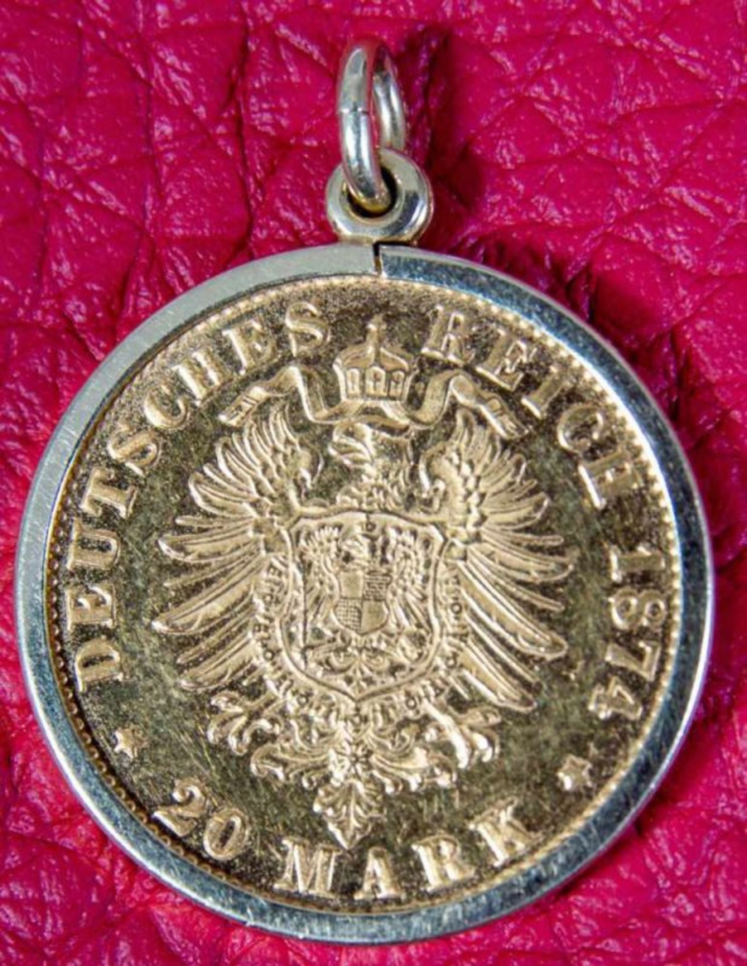 20 GOLDMARK, Mecklenburg-Strelitz, 1874, Buchstabe "A" als Kettenanhänger in 585er Gelbgoldschiene