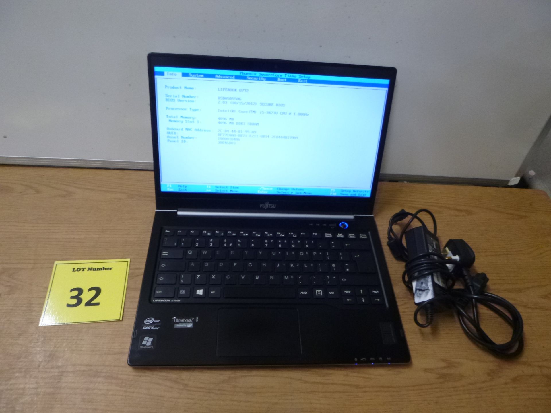 FUJITSU LIFEBOOK U772 CORE i5 LAPTOP. 1.8GHZ PROCESSOR, 4GB RAM. 32GB I-SSD cache & 320GB HDD,