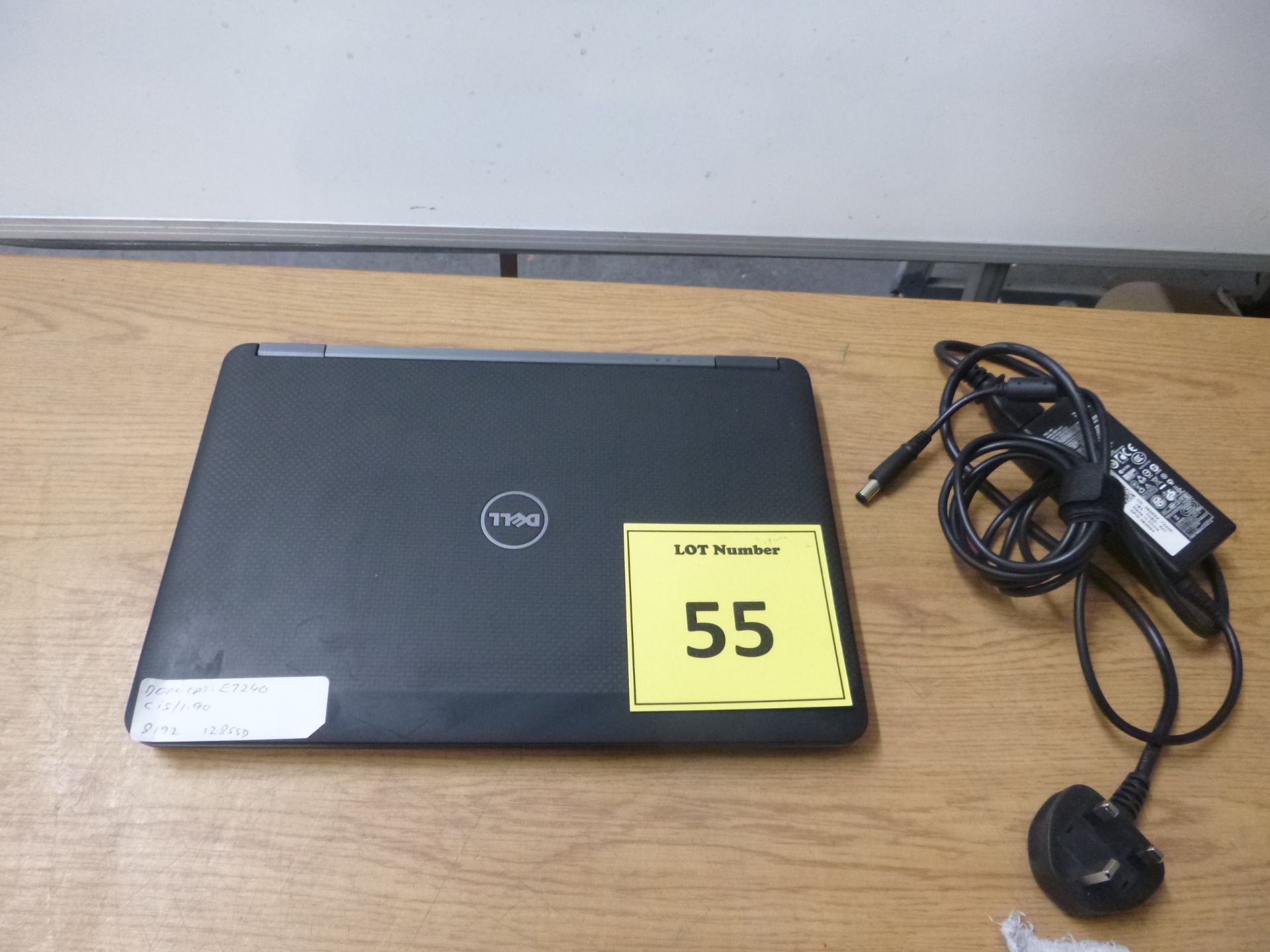 DELL LATITUDE E7240 LAPTOP. CORE i5 1.9 GHZ PROCESSOR, 8GB RAM, 128GB SOLID STATE HDD. WITH PSU & W8 - Bild 2 aus 2