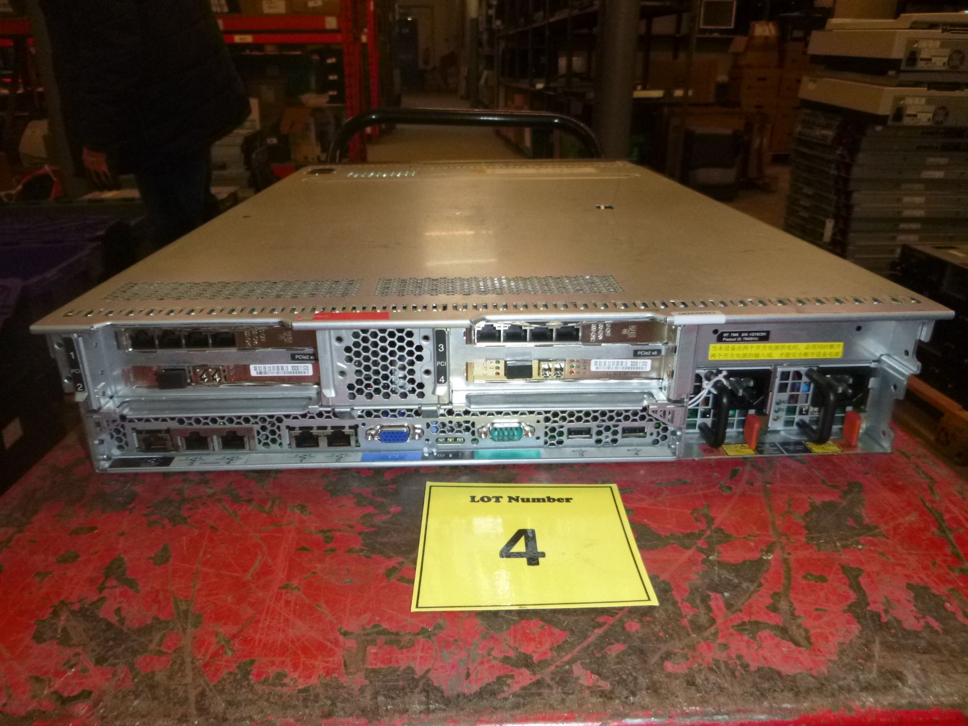 IBM SYSTEM X 3650 M3 2U RACKMOUNT FILESERVER. 2 X SIX CORE 3.07GHZ PROCESSORS (X5675), 98GB RAM, 2 X - Bild 2 aus 2