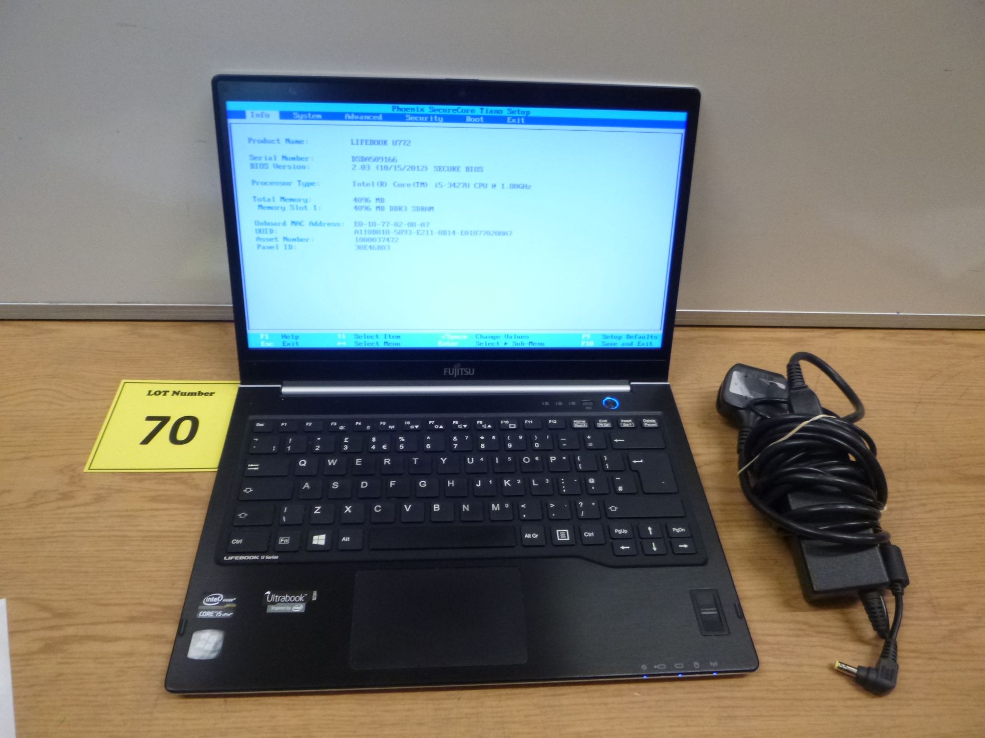 FUJITSU LIFEBOOK U772 CORE i5 LAPTOP. 1.8GHZ PROCESSOR, 4GB RAM. 32GB I-SSD cache & 320GB HDD,