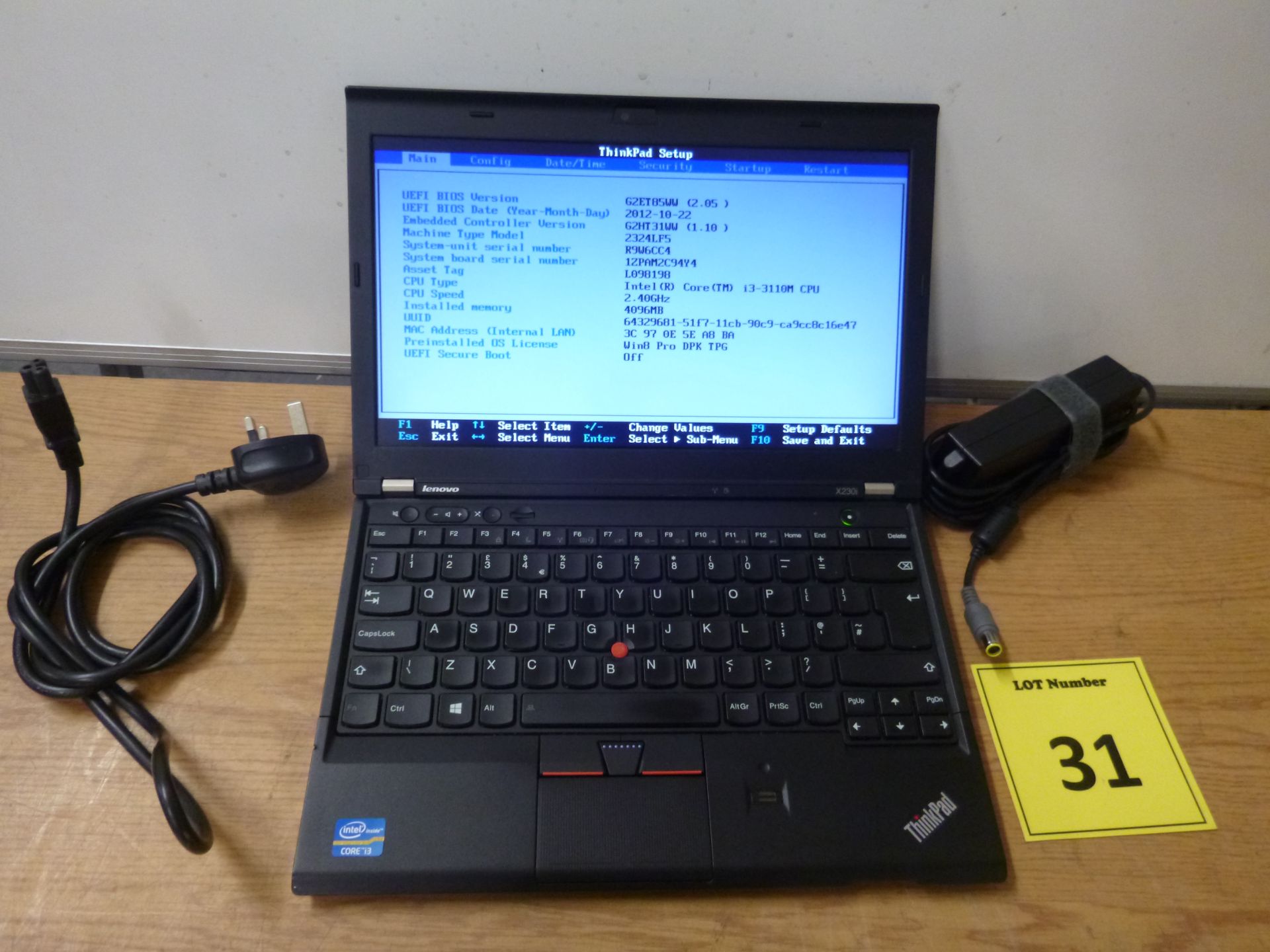 LENOVO THINKPAD X230i LAPTOP. Core i3 2.4GHZ processor, 4Gb Ram, 320GB HDD. With PSU. W8 PRO