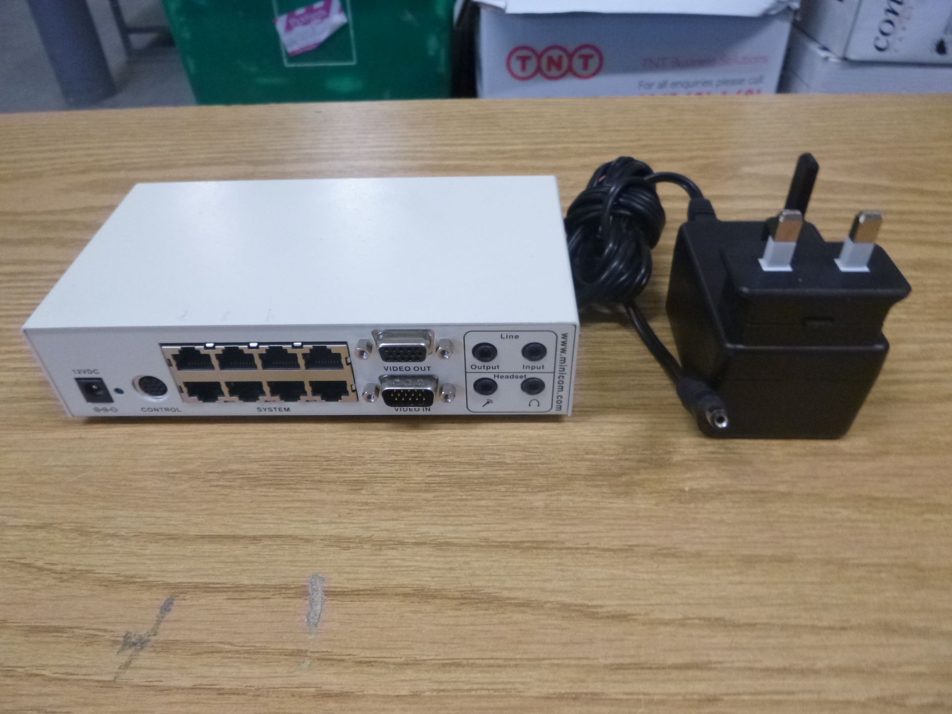 Minicom Digital Signage 8-Port Cat5 Audio Video Display Broadcaster WITH PSU. More info at: http:// - Image 2 of 2