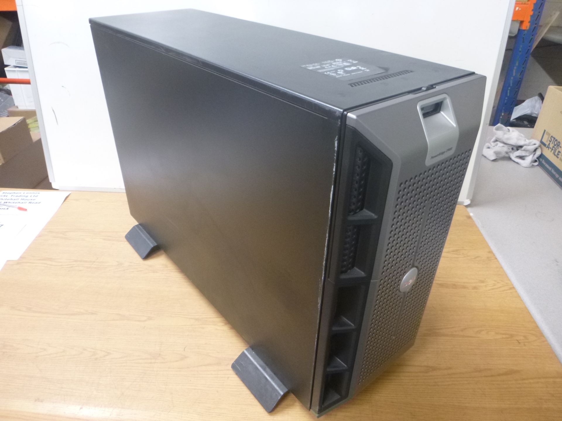 DELL POWEREDGE 2900. 2 X XEON QUAD CORE (E5440) 2.83 GHz PROCESSOR. 16 GB RAM, 4 X 73 GB 3.5" SAS