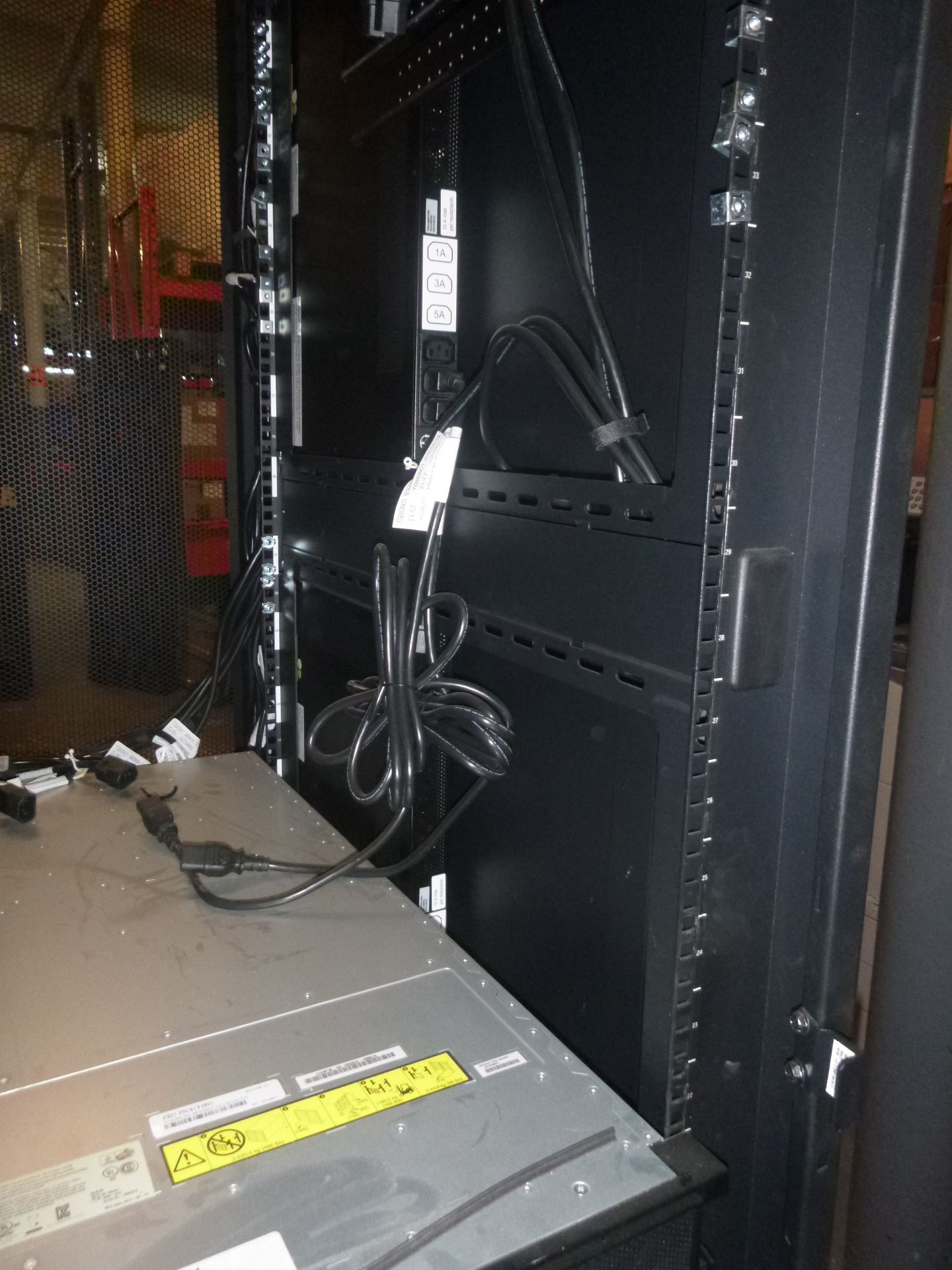 IBM PUREFLEX SYSTEM RACK 7953-94X CONTAINING 2 X 81Y2891 FLEX SYSTEM ENTERPRISE CHASSIS, 2 X IBM - Image 4 of 12