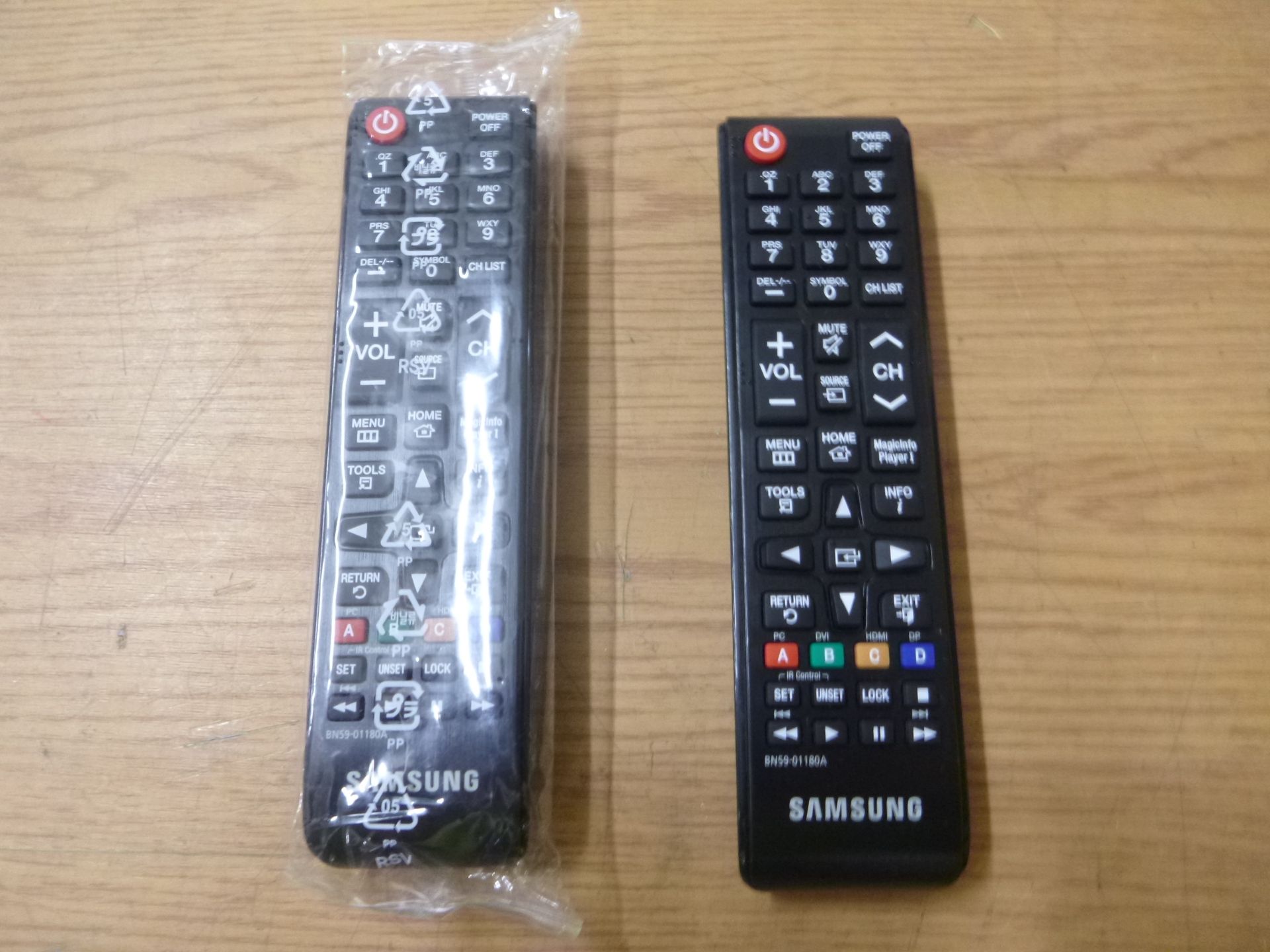 2 X SAMSUNG BN59-01180A DISPLAY REMOTE CONTROLS.