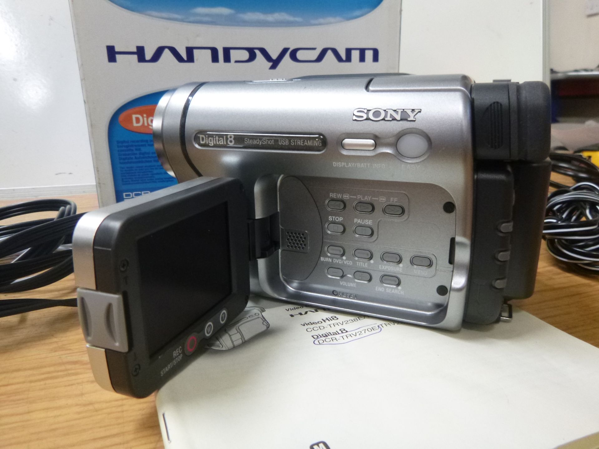 SONY DIGITAL CAMCORDER MODEL DCRTRV270E. BOXED WITH CHARGER, USERS GUIDE, CABLES AND NEW TAPE - Image 5 of 5