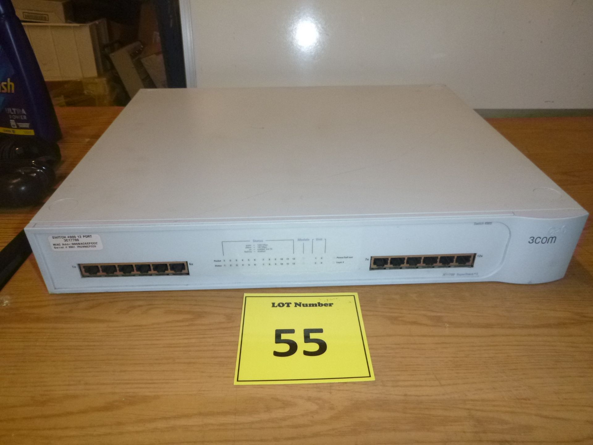 3COM SWITCH 4900. MODEL 3C17700 SUPERSTACK 3