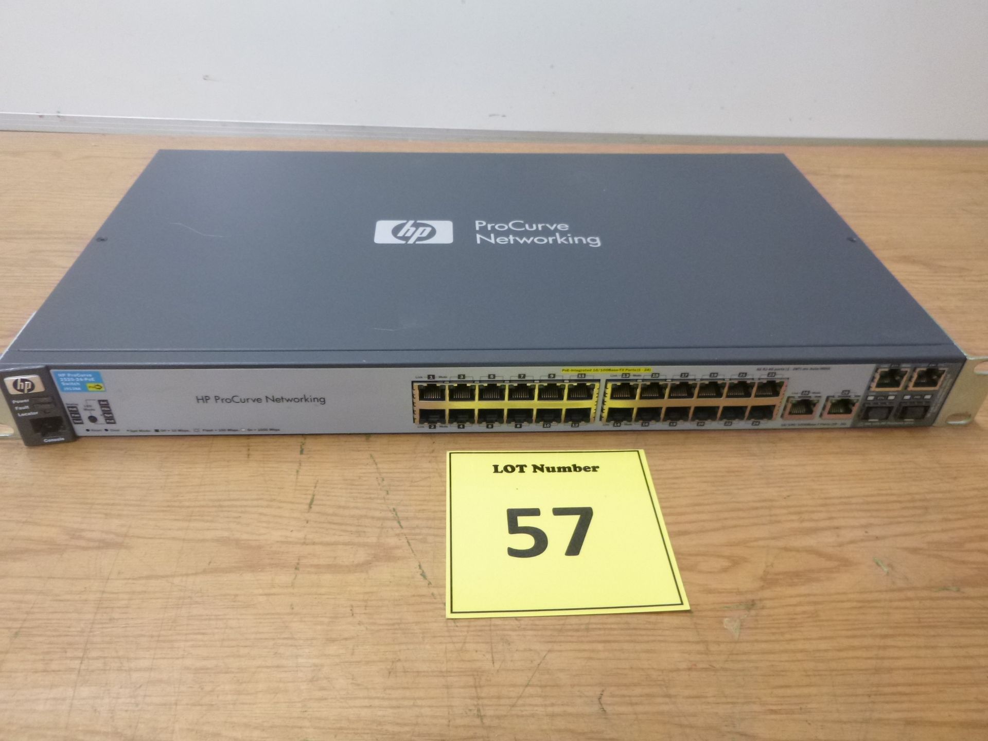 HP PROCURVE 2520-24-PoE SWITCH. MODEL J9138A