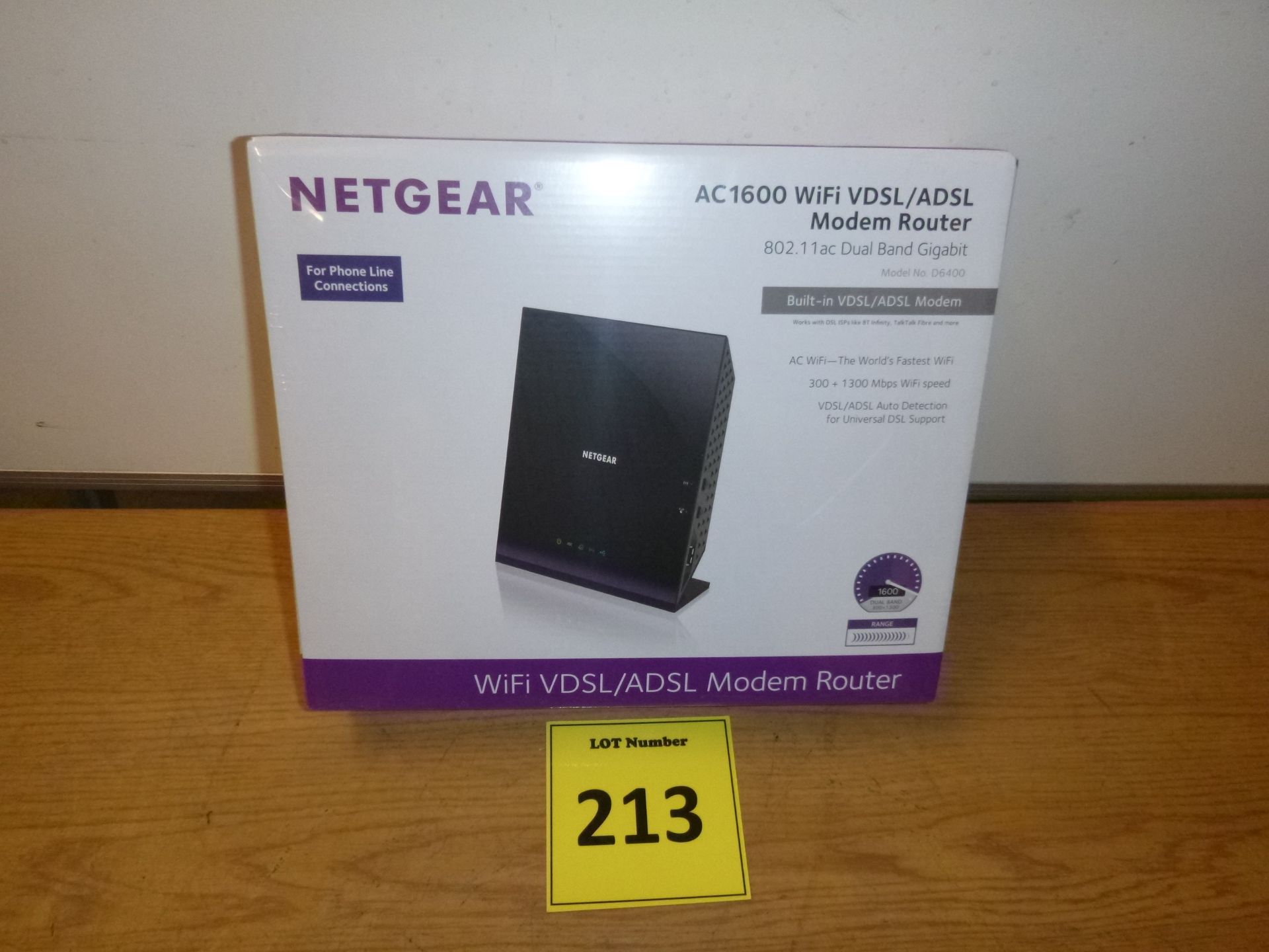 NETGEAR D6400 - AC1600 WiFi VDSL/ADSL Modem Router Dual Band Gigabit. NEW IN SEALED BOX.