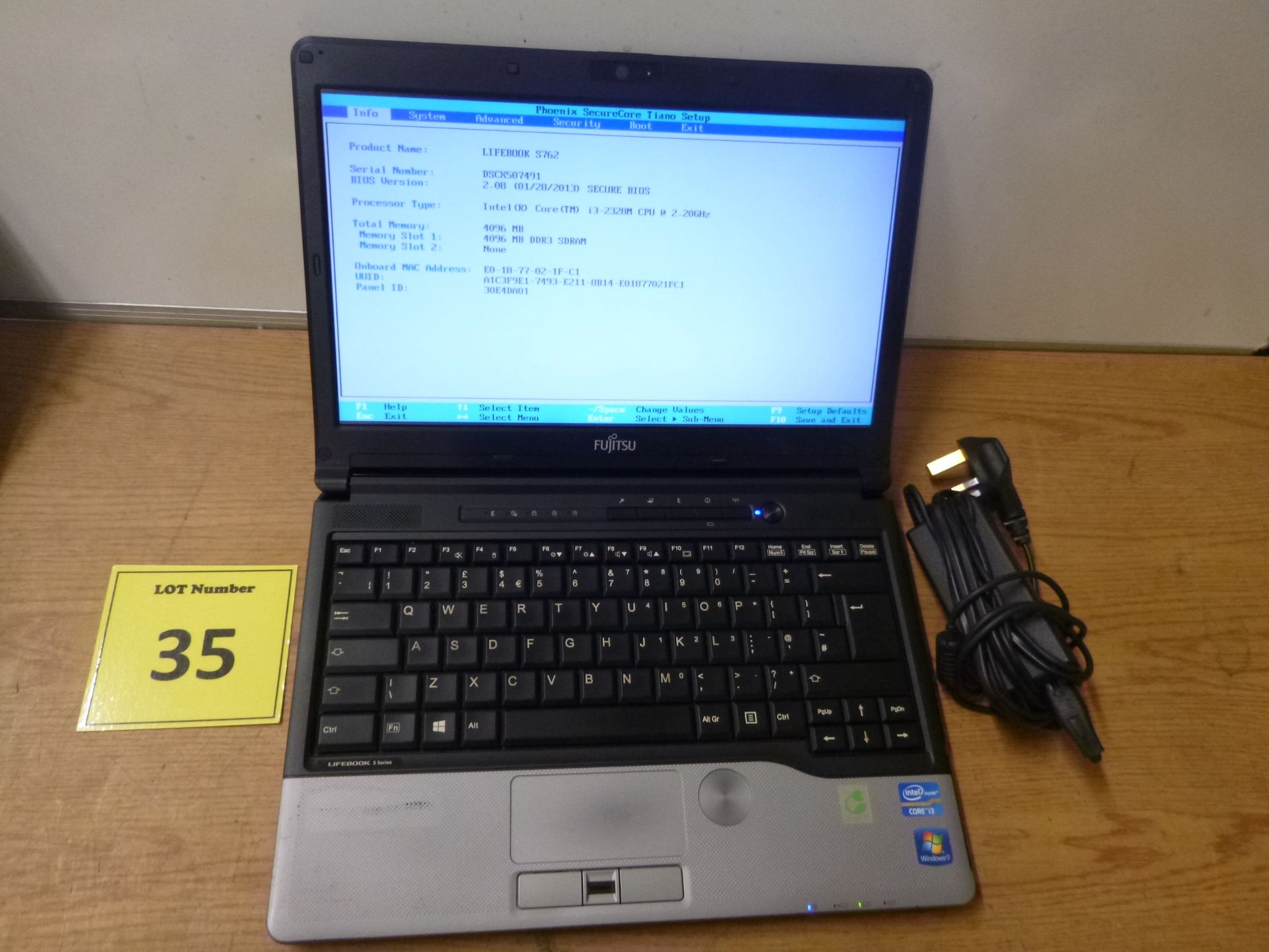 FUJITSU LIFEBOOK S762 LAPTOP. CORE i3 2.2GHZ PROCESSOR (2328M), 4GB RAM, 128GB SOLID STATE DRIVE.