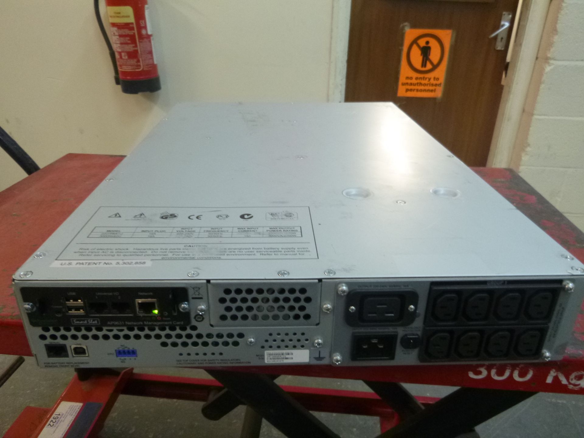 APC RACMOUNT 2U UPS. MODEL SMT3000RMI2U. WITH SMART SLOT AP9631 NETWORK MANAGEMENT CARD - Image 3 of 4