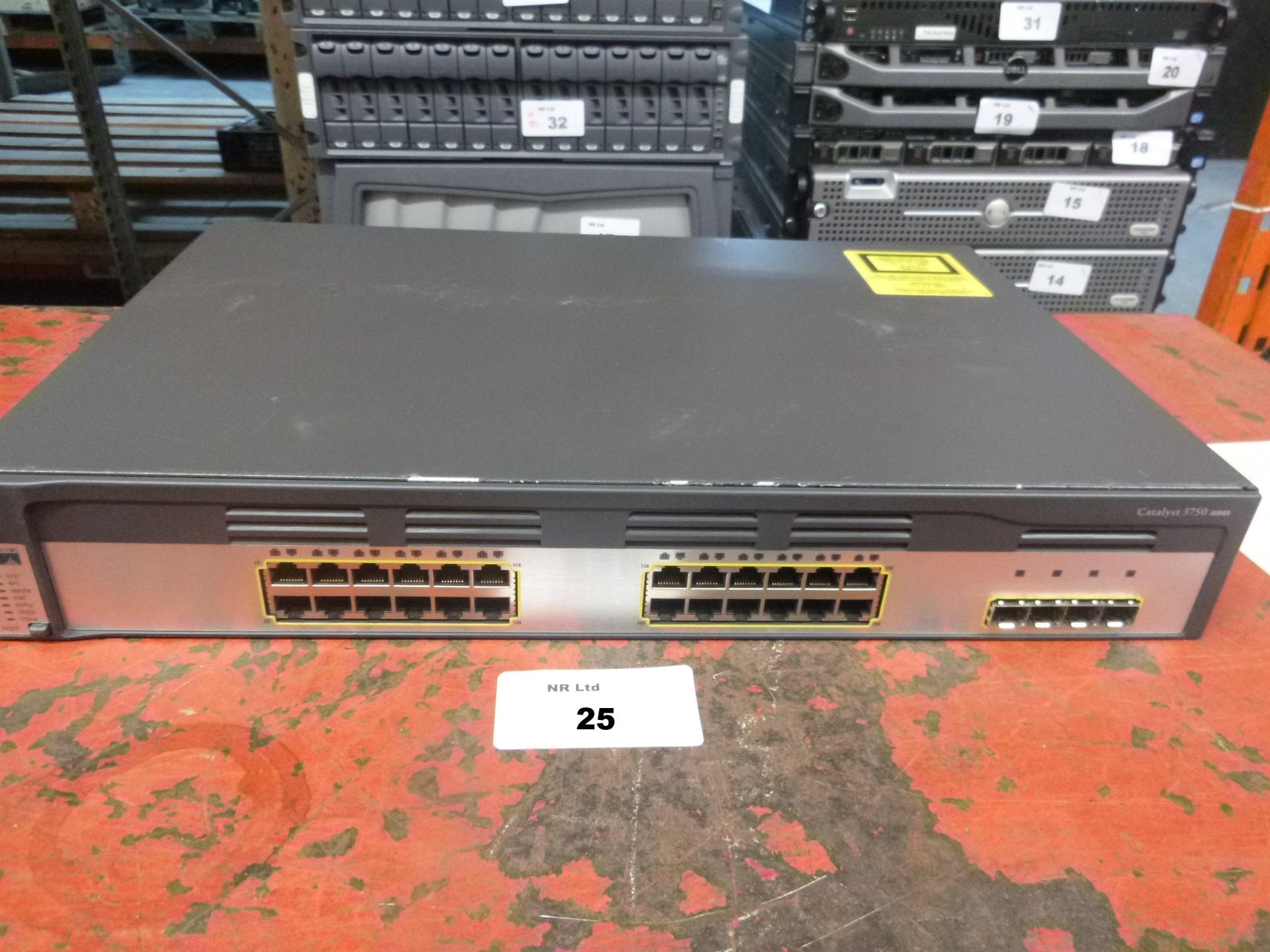 CISCO CATALYST 3750 SERIES 24 PORT NETWORK SWITCH. MODEL WS-C3750G-24TS-E