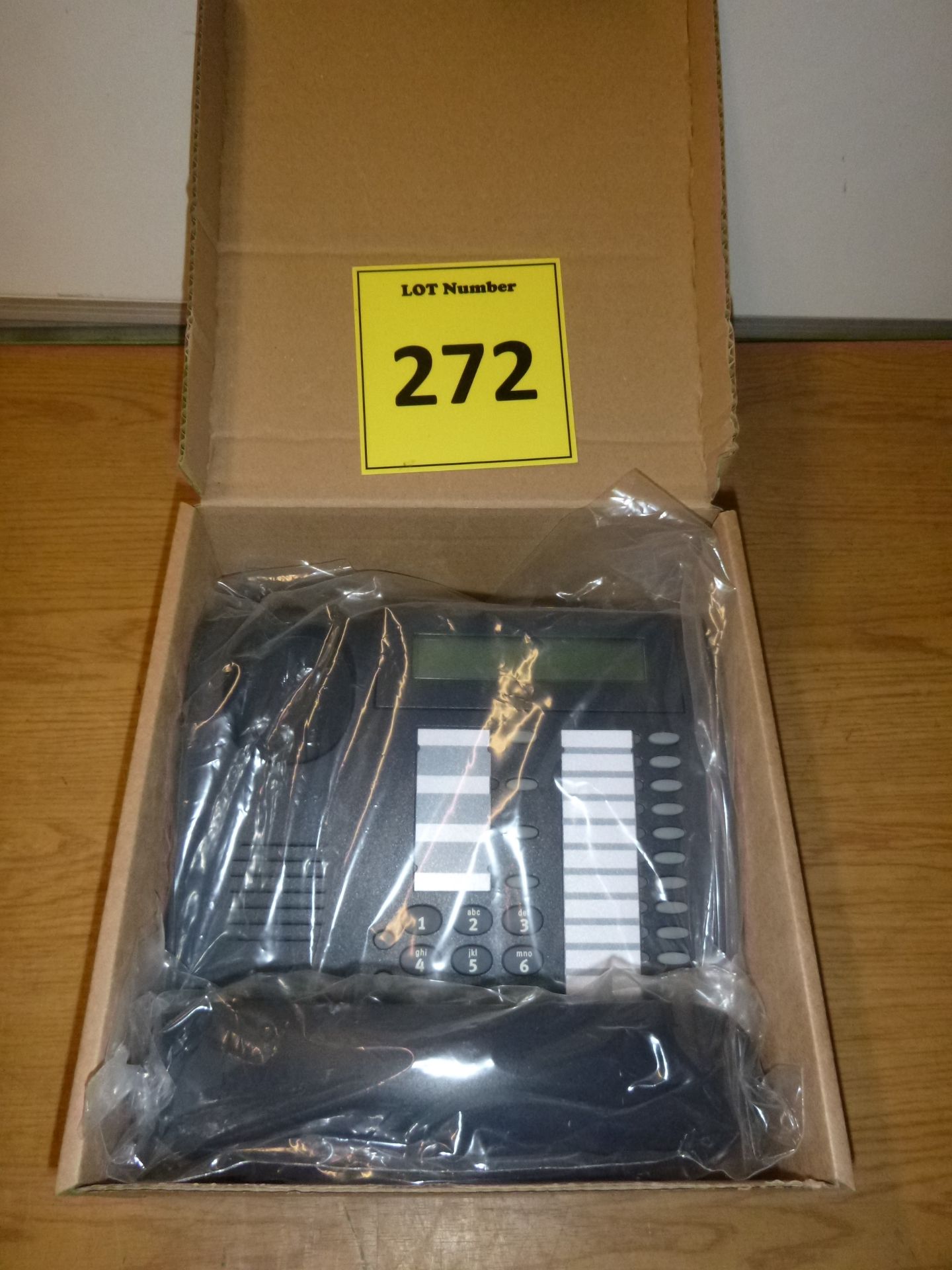 NEW & BOXED Siemens OptiPoint 500 Advance Dark Grey Telephone - HiPath or Hicom telephone systems.